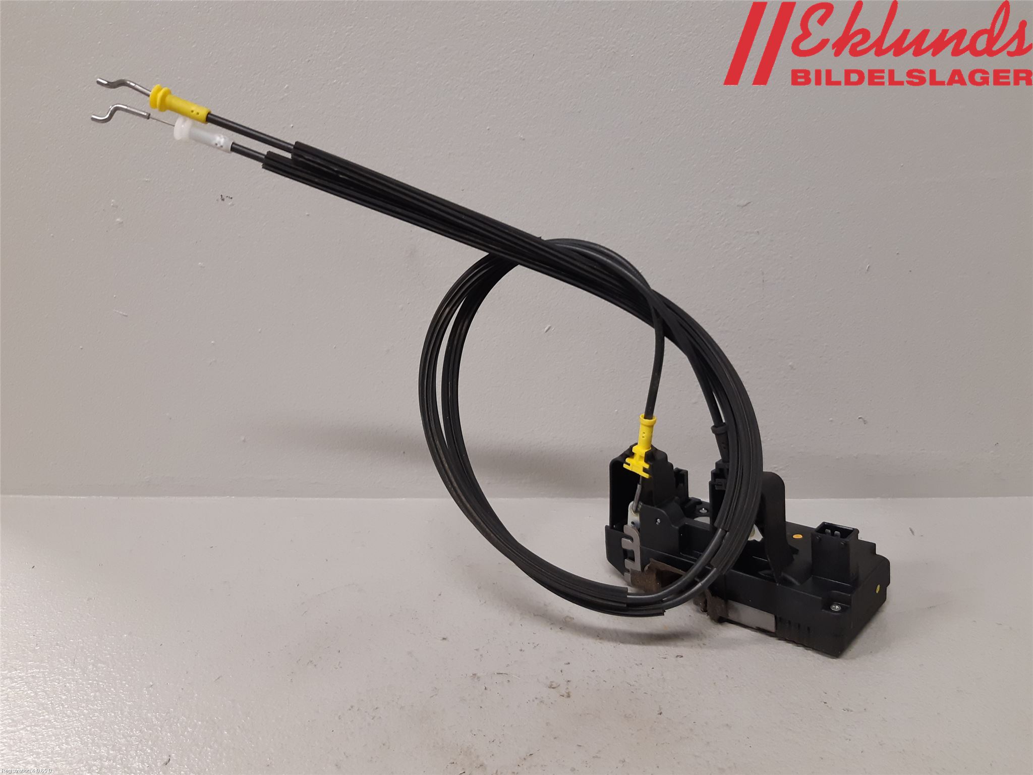 Opel VIVARO 01-14 Låskista-Dörrlås