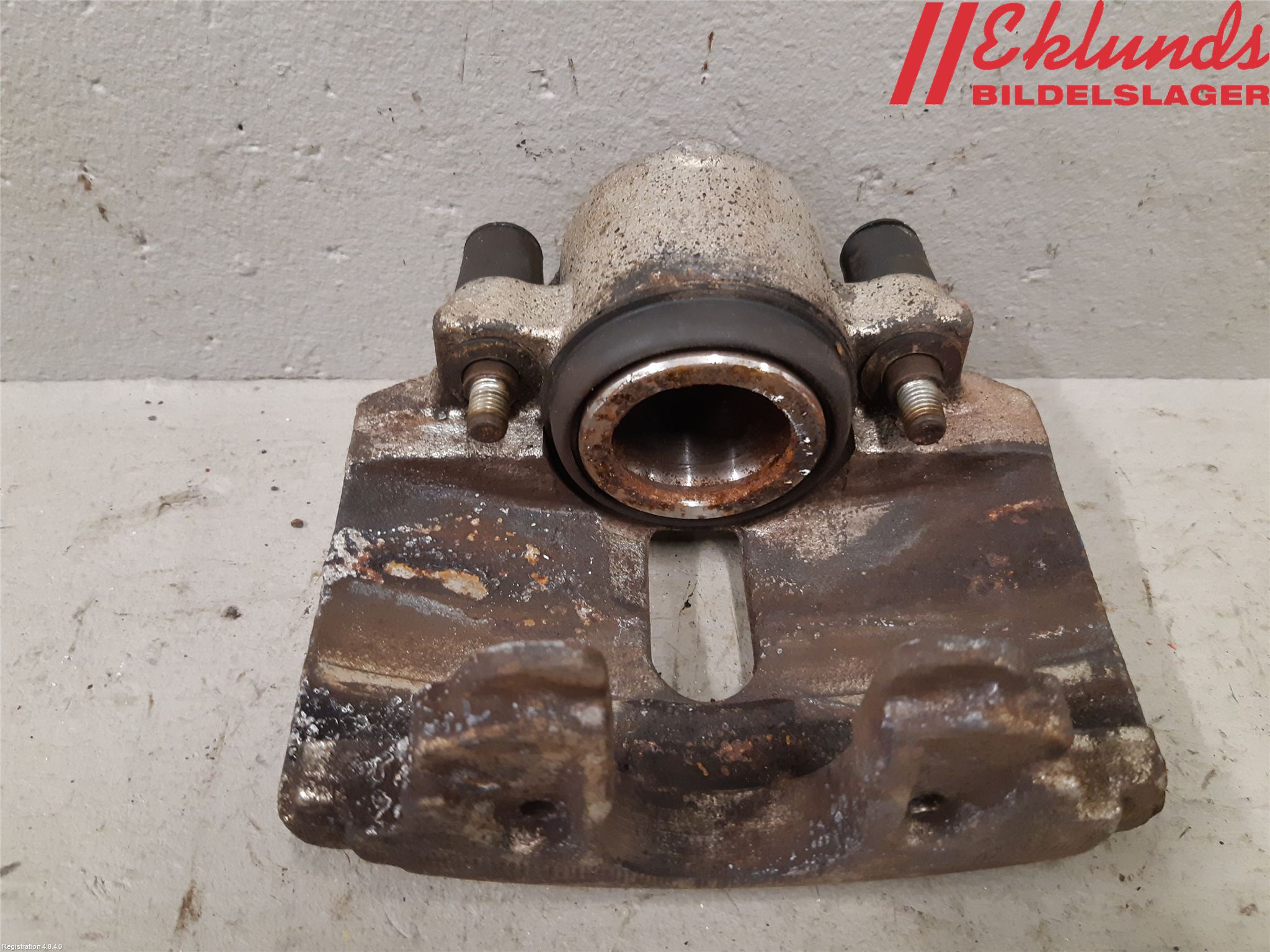 Volkswagen VW PASSAT 11-14 Bromsok Fram Vänster