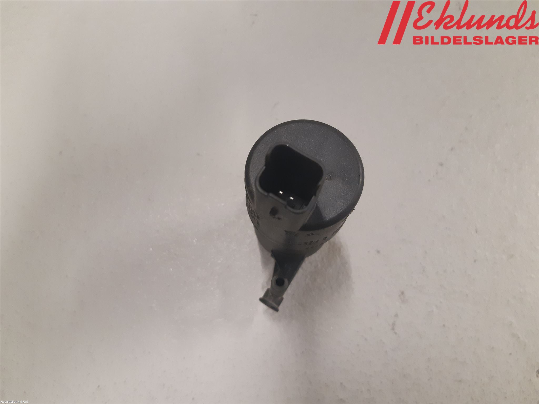 Nissan NV400 12-24 Spolarpump Vindruta