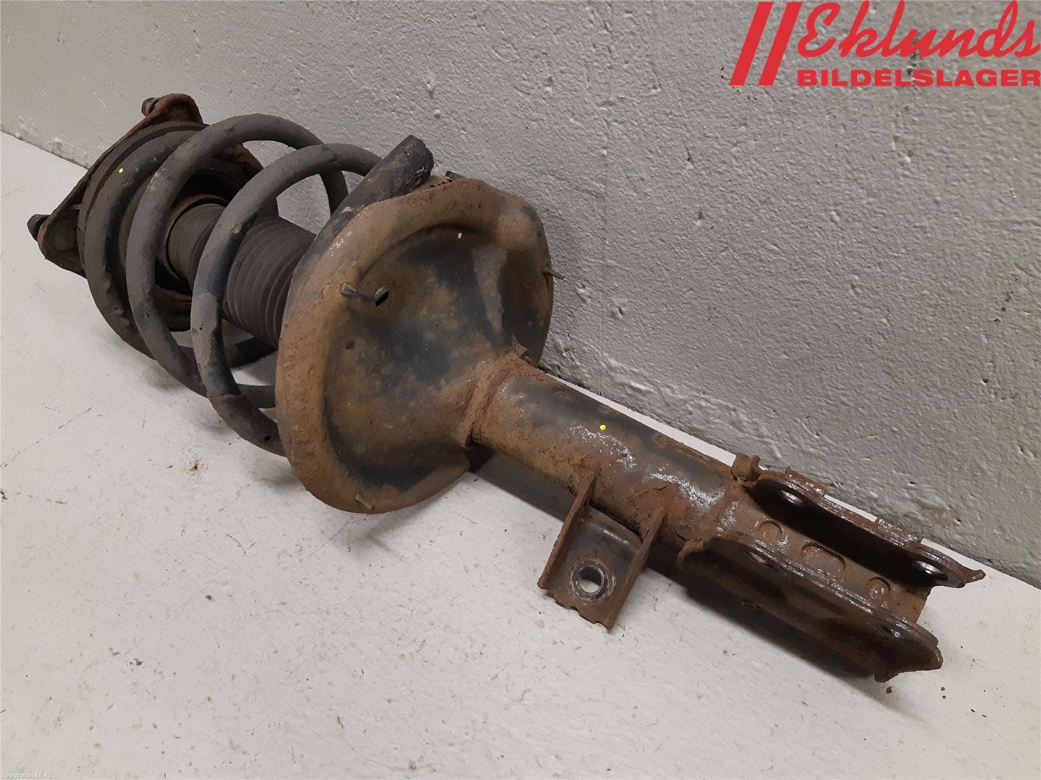 Kia CEED 06-12 Fjäderben Fram Höger