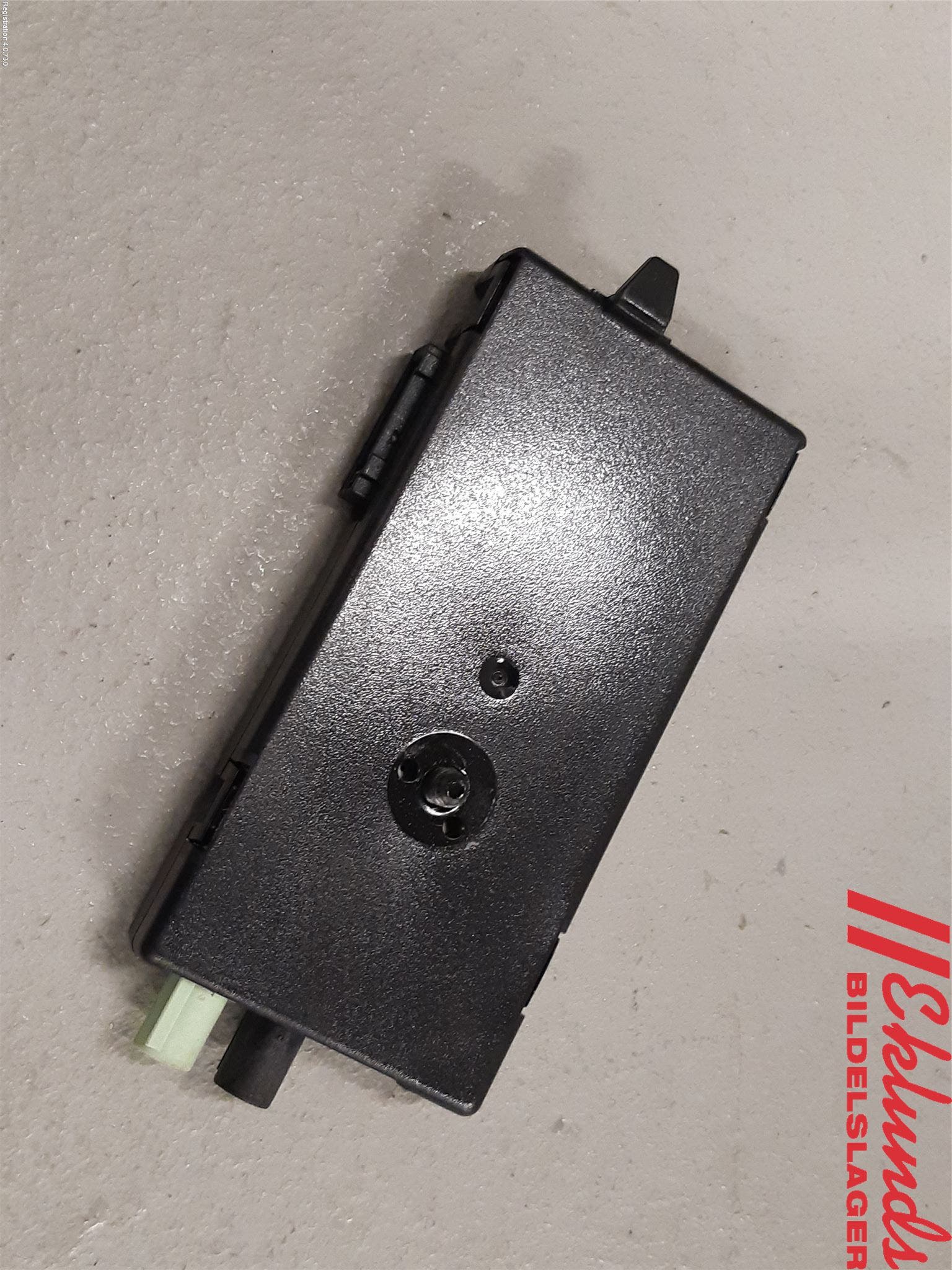 BMW 3 F30/F31/F80 12-19 Antennförstärkare