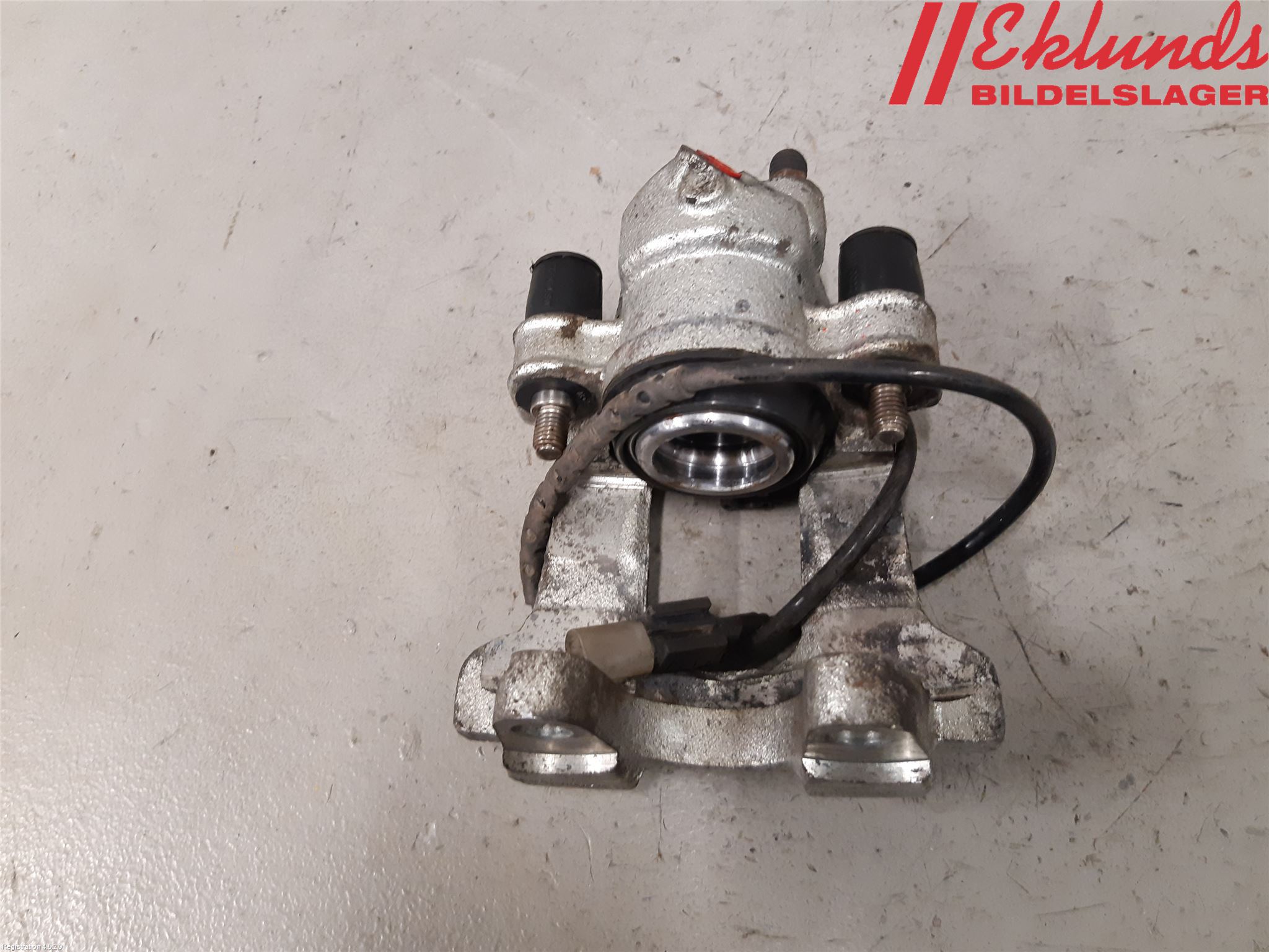 Mercedes-Benz MB ML (W164) 05-11 Bromsok Bak Höger