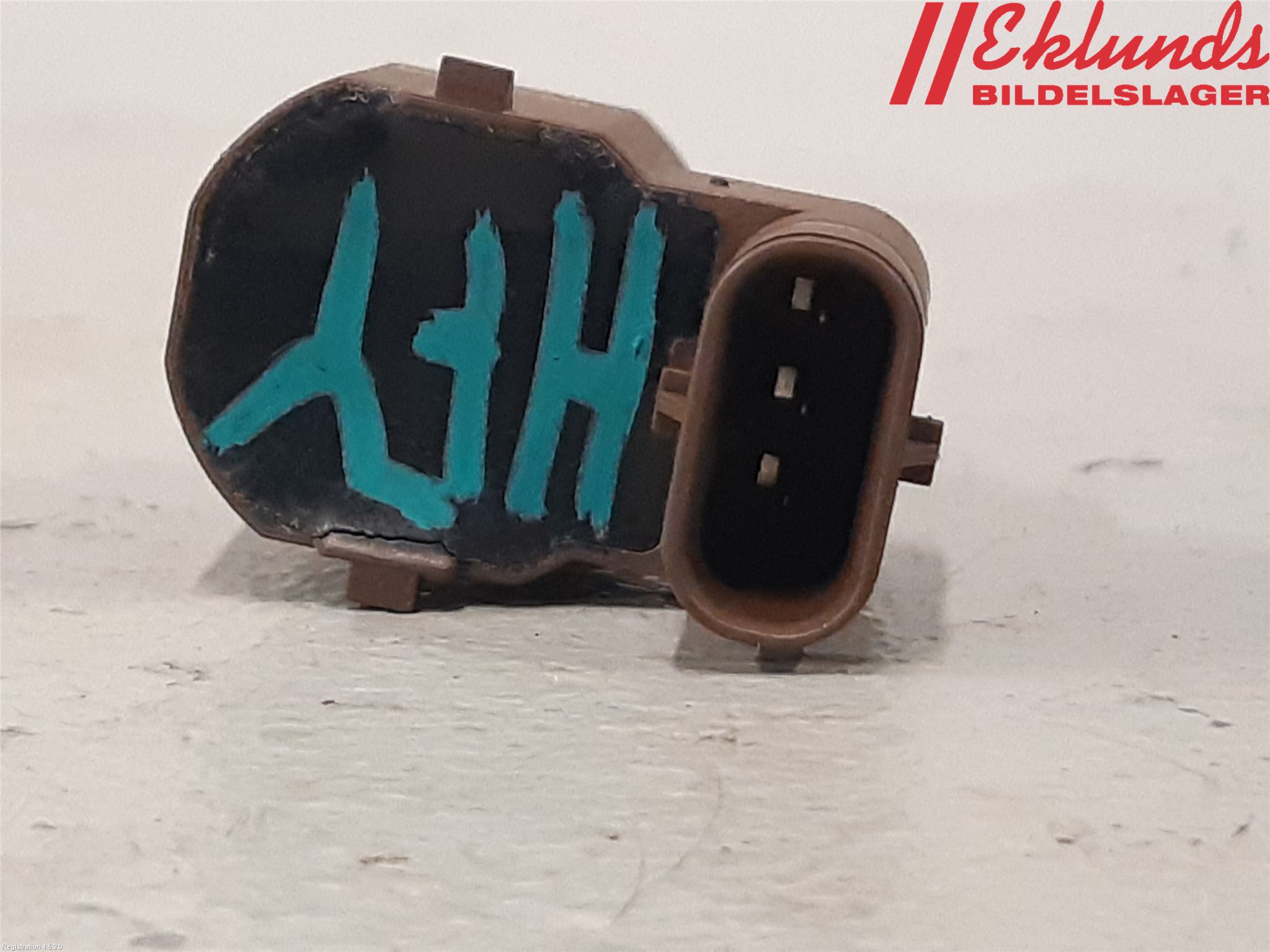 BMW 5 F10/F11/F18 09-17 Parkeringshjälp Frontsensor