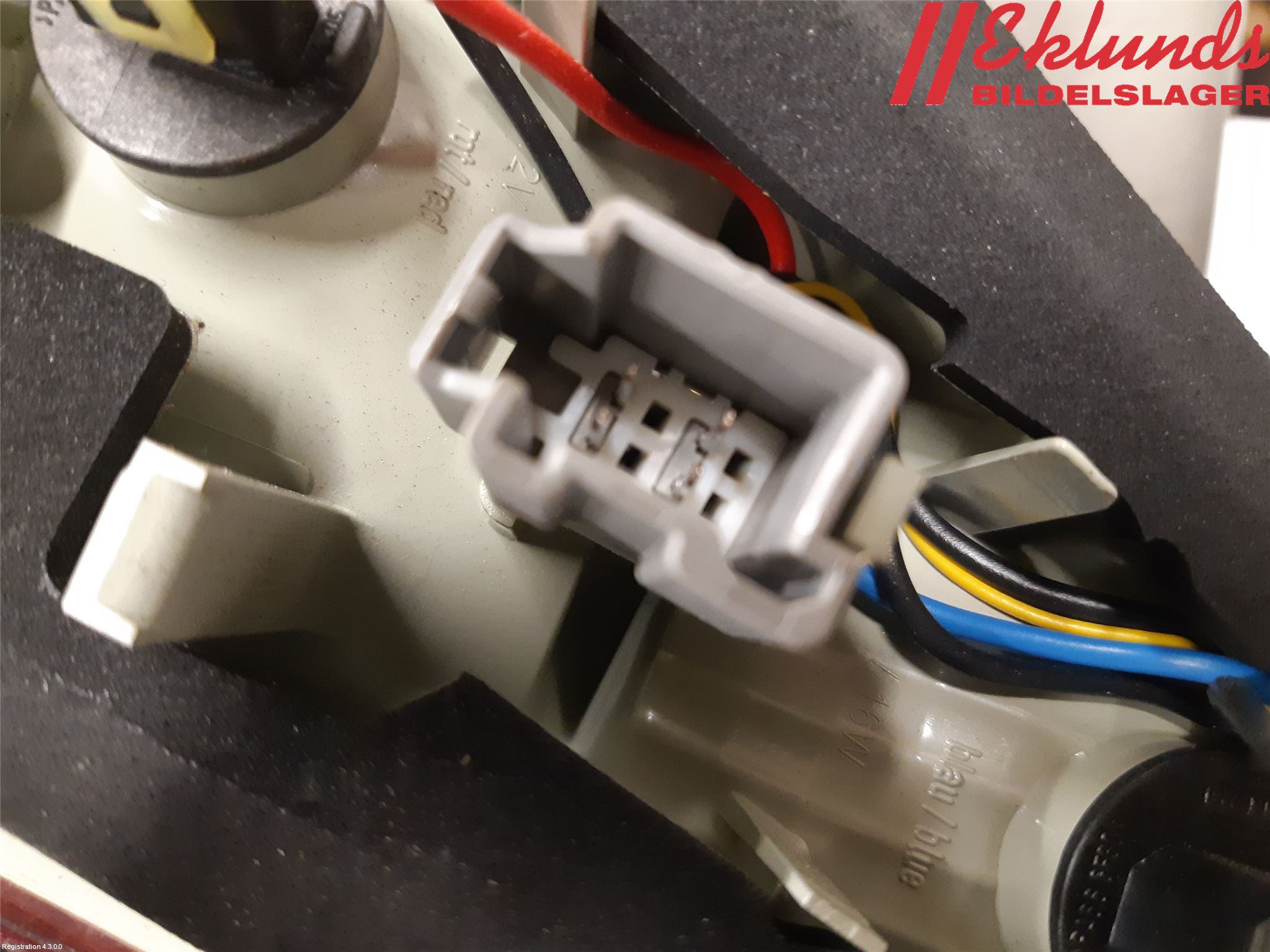 Volvo V70 08-13 Bakljus Lucka Vä