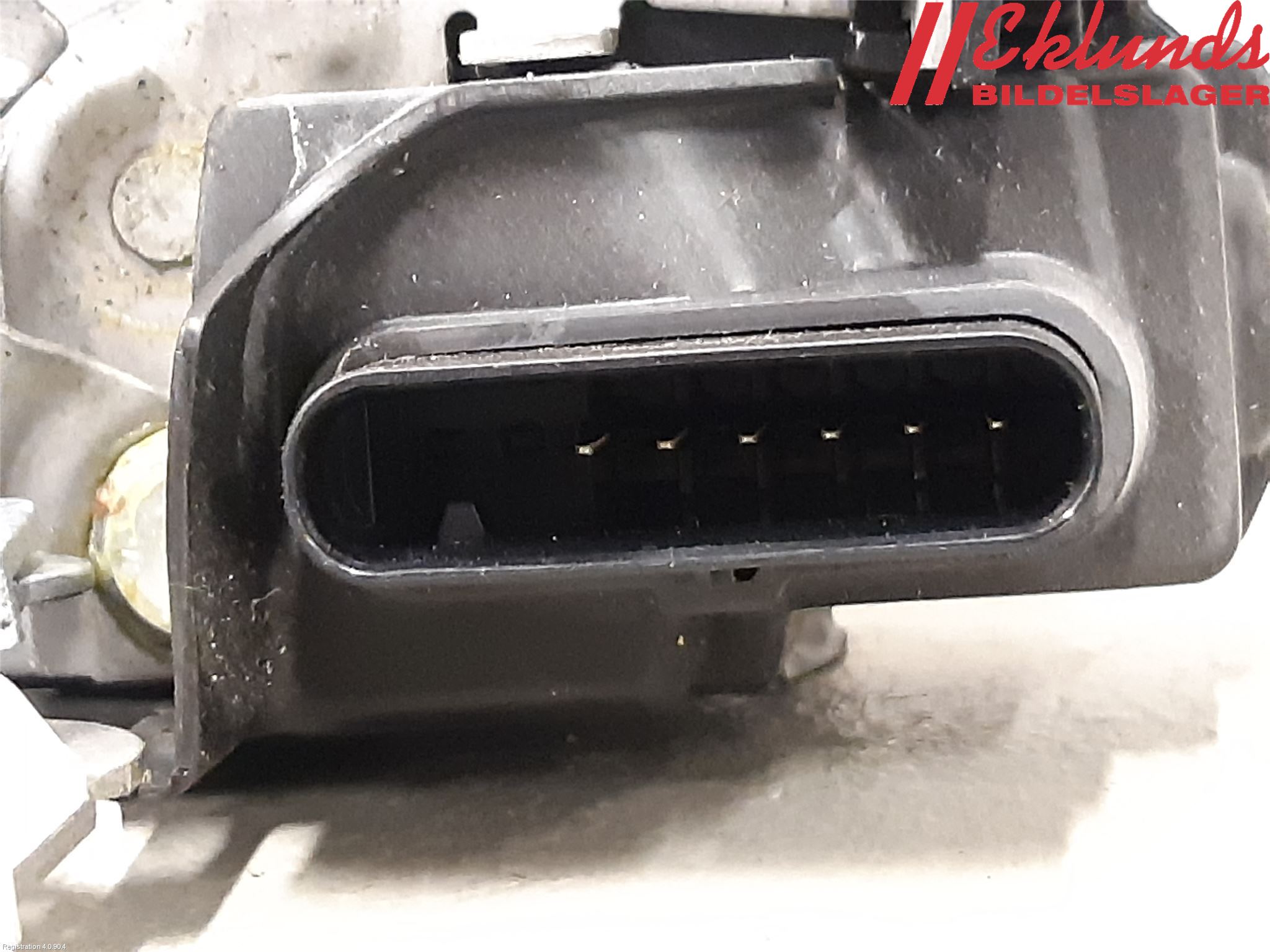 Volvo XC60 18- Låskista-Dörrlås