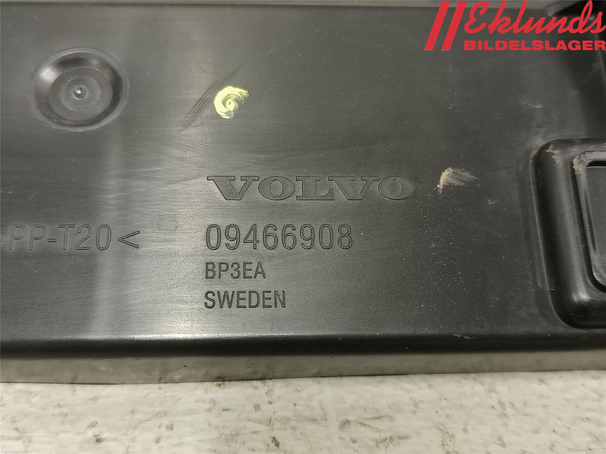 Volvo C70 06-10 Stötfångarfäste Bak Vä
