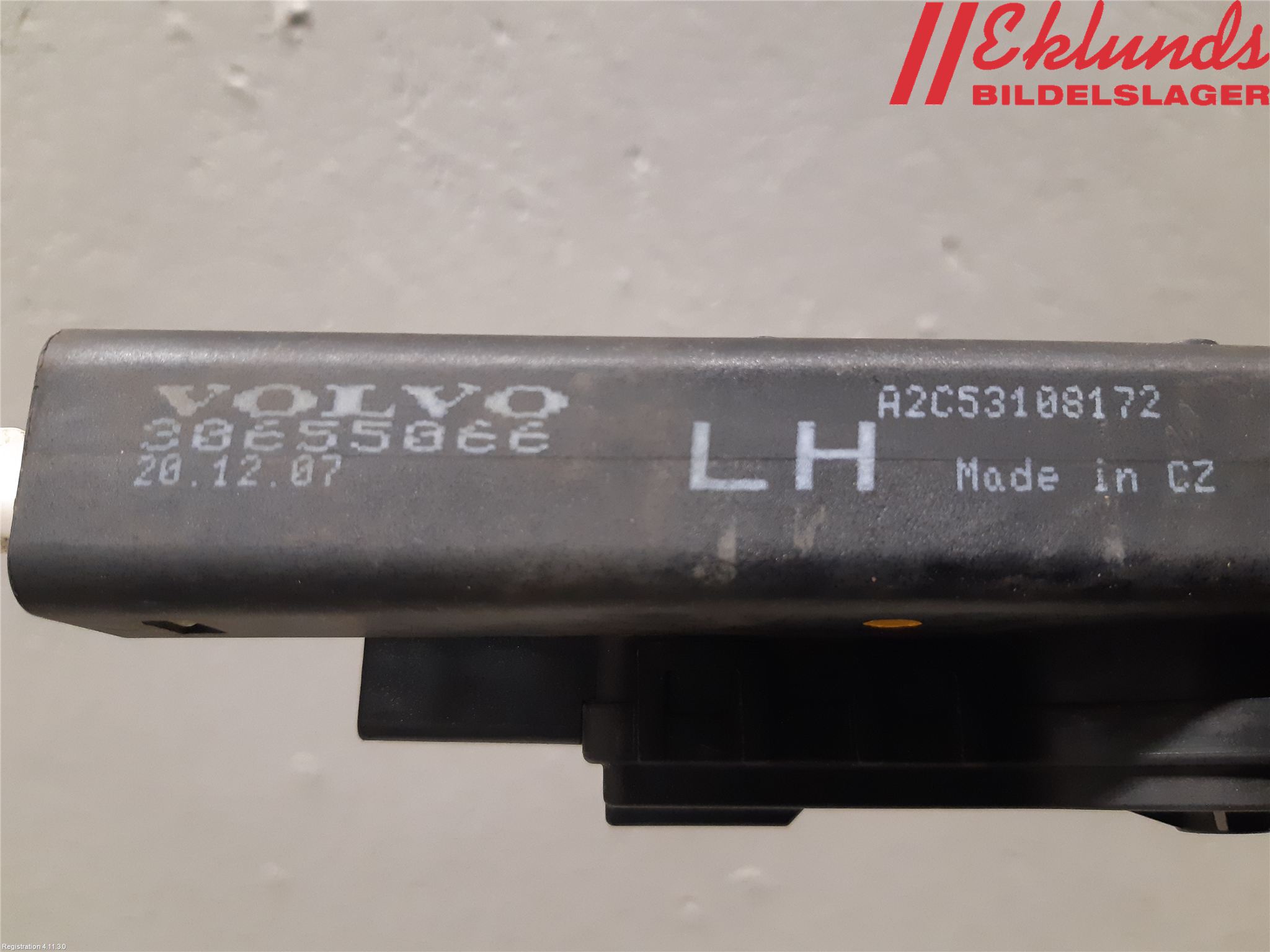 Volvo V70 08-13 Spolarmunstycke Strålkastare