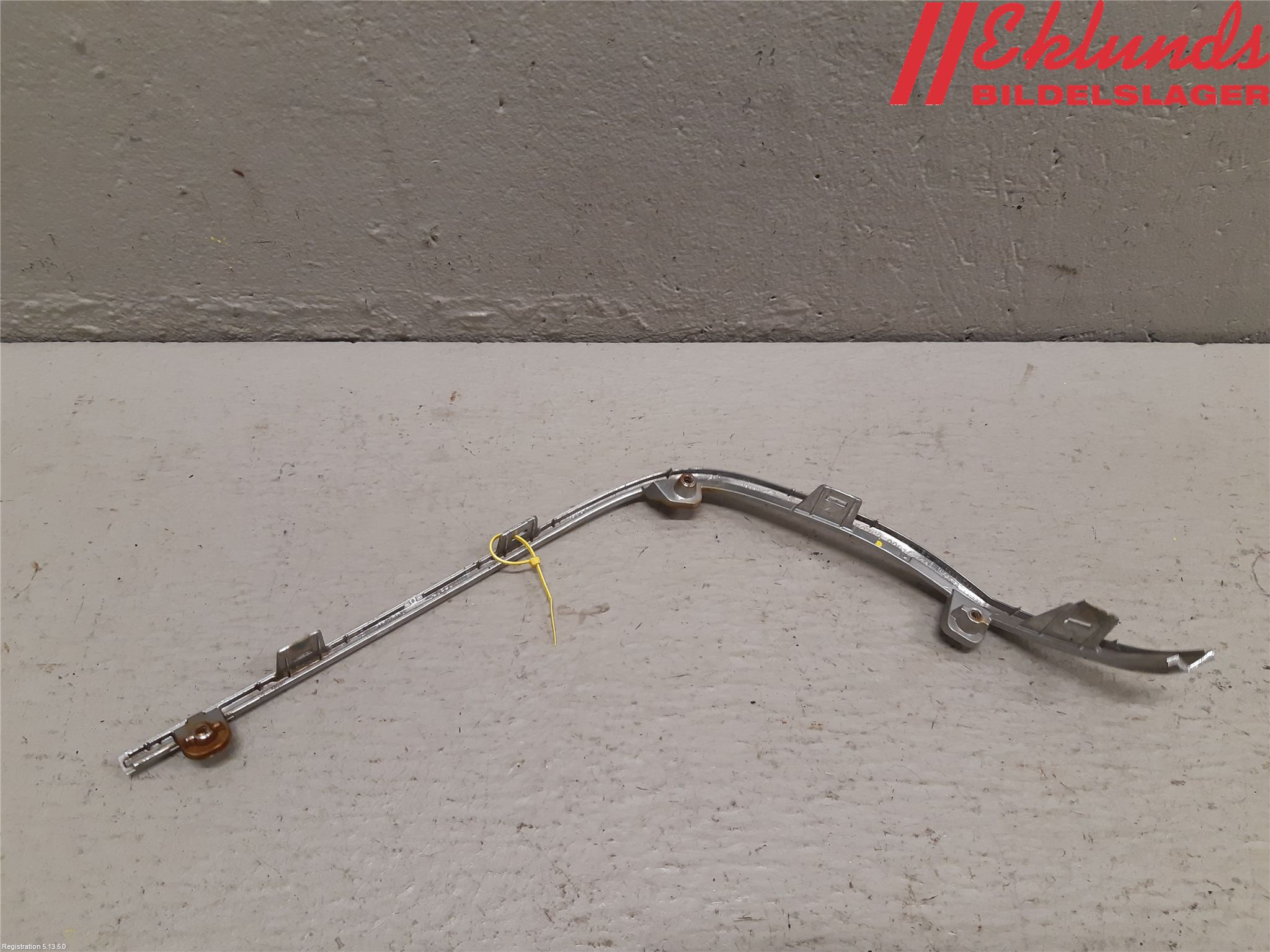 Toyota AURIS 13-19 Stöt Utfyllnad-List-Grill
