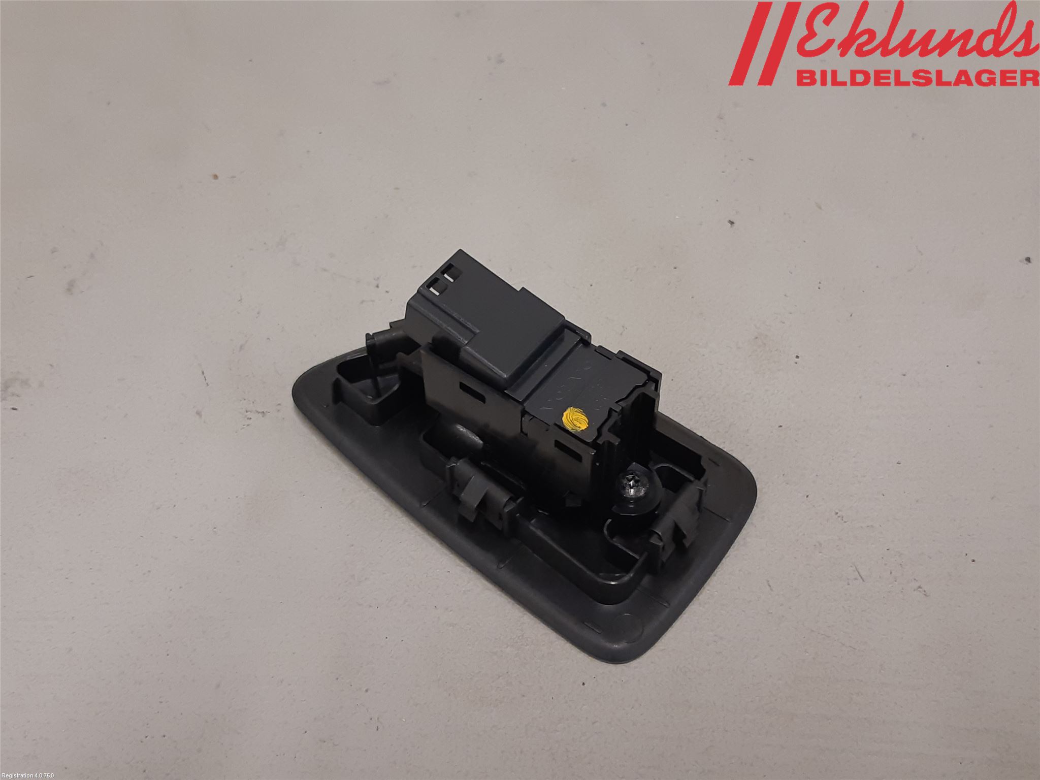 Volvo V90 17->> Strömställare Elhiss