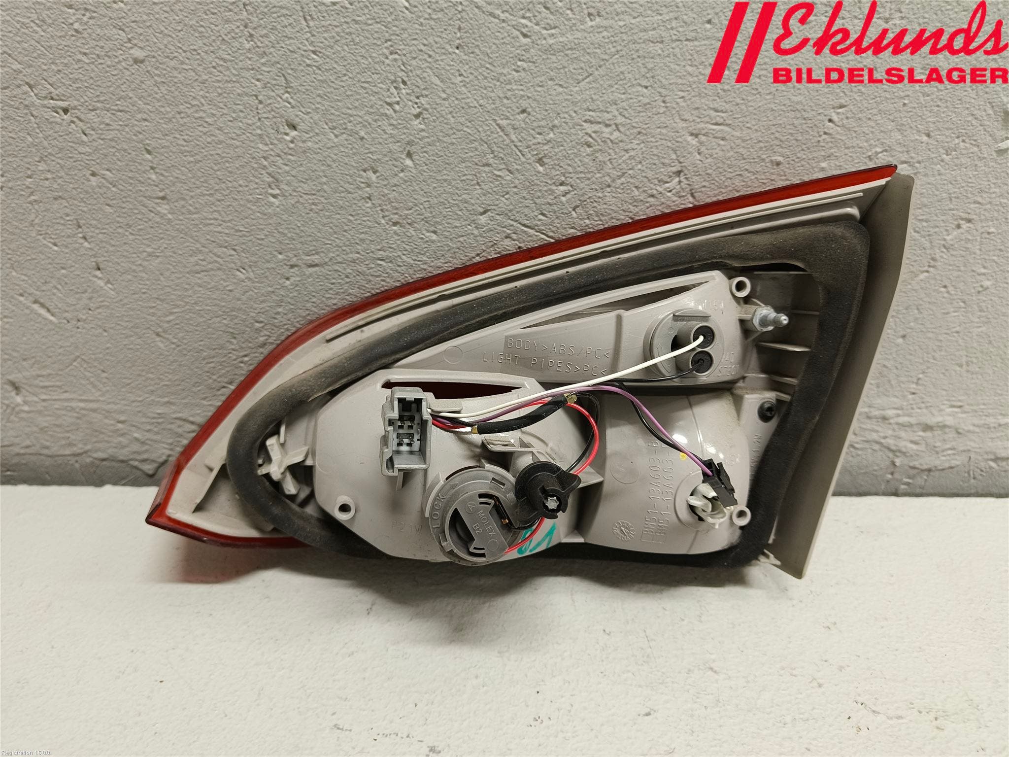 Ford FOCUS 11-14 Bakljus Lucka Vä