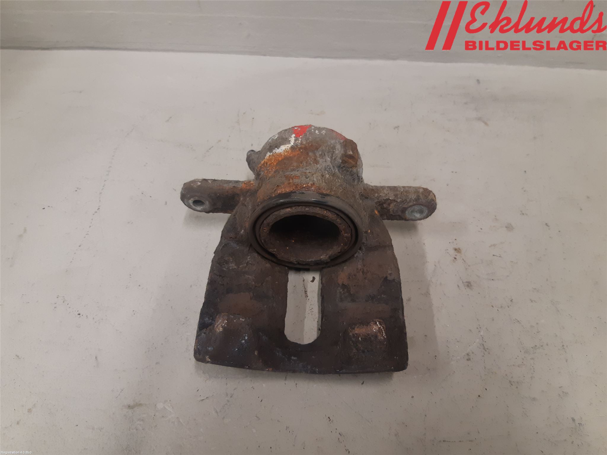 Renault CLIO III  09-12 Bromsok Fram Vänster