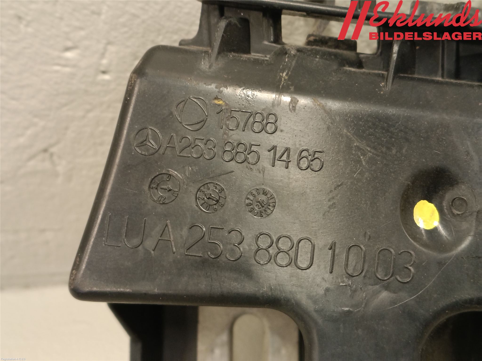 Mercedes-Benz MB GLC-KLASS (X253/C253) 15-22 Stötfångarfäste Bak Hö