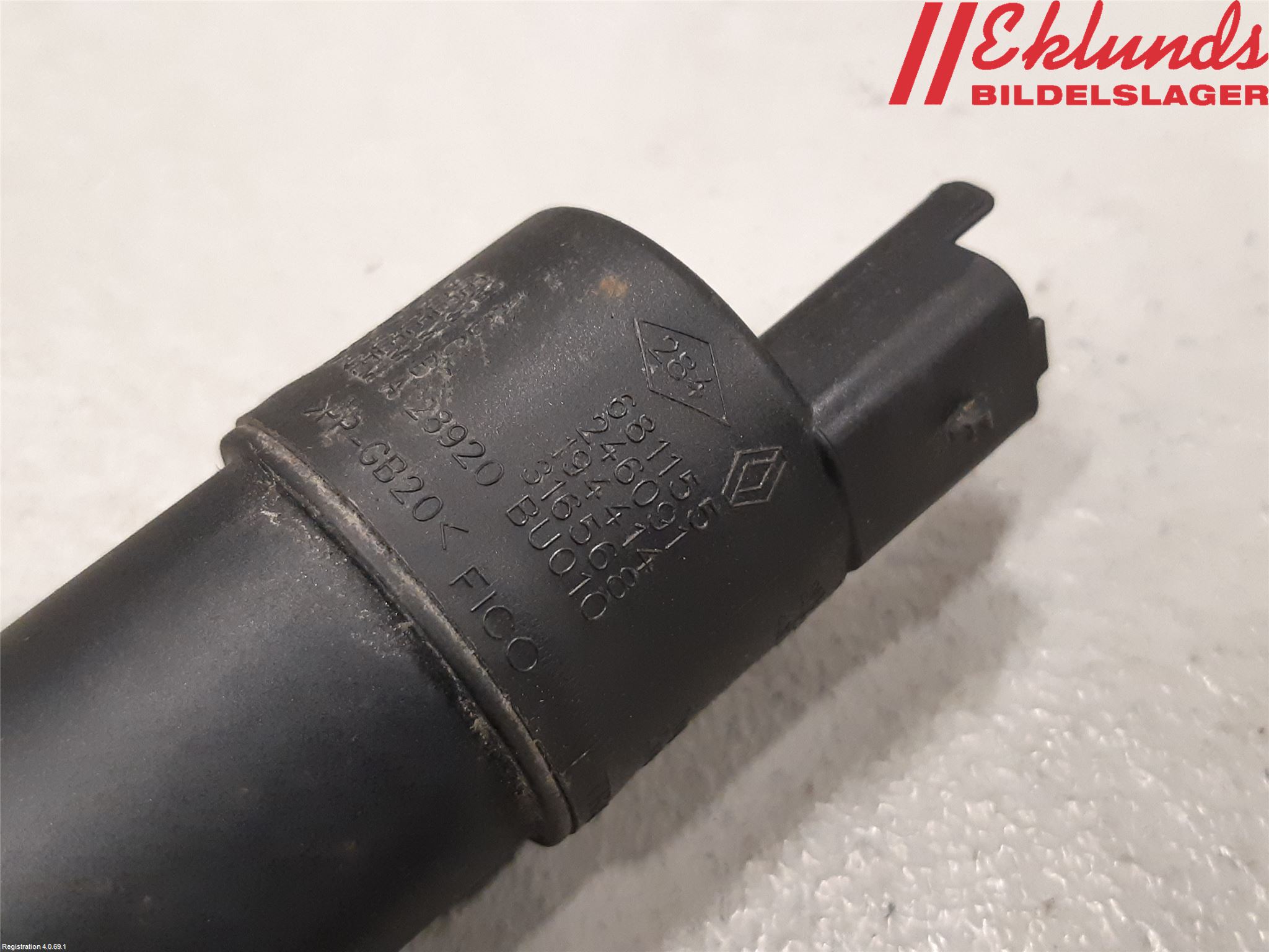 Renault KANGOO II 15-21 Spolarpump Vindruta