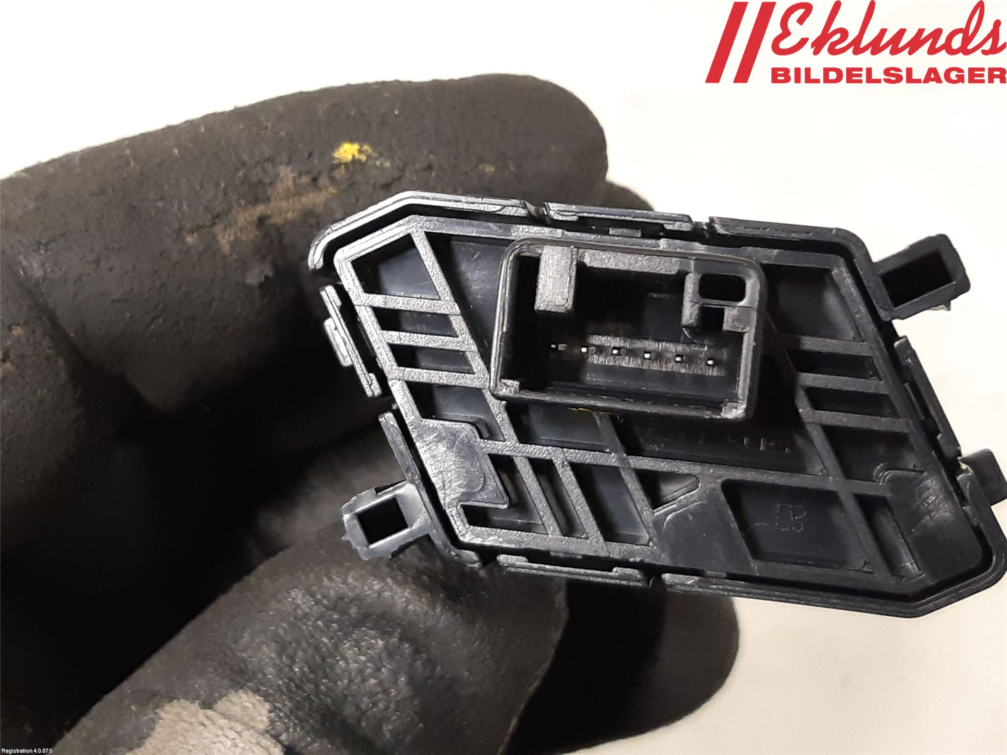 Lexus NX 340h/450h+ 21- Strömställare Övrigt