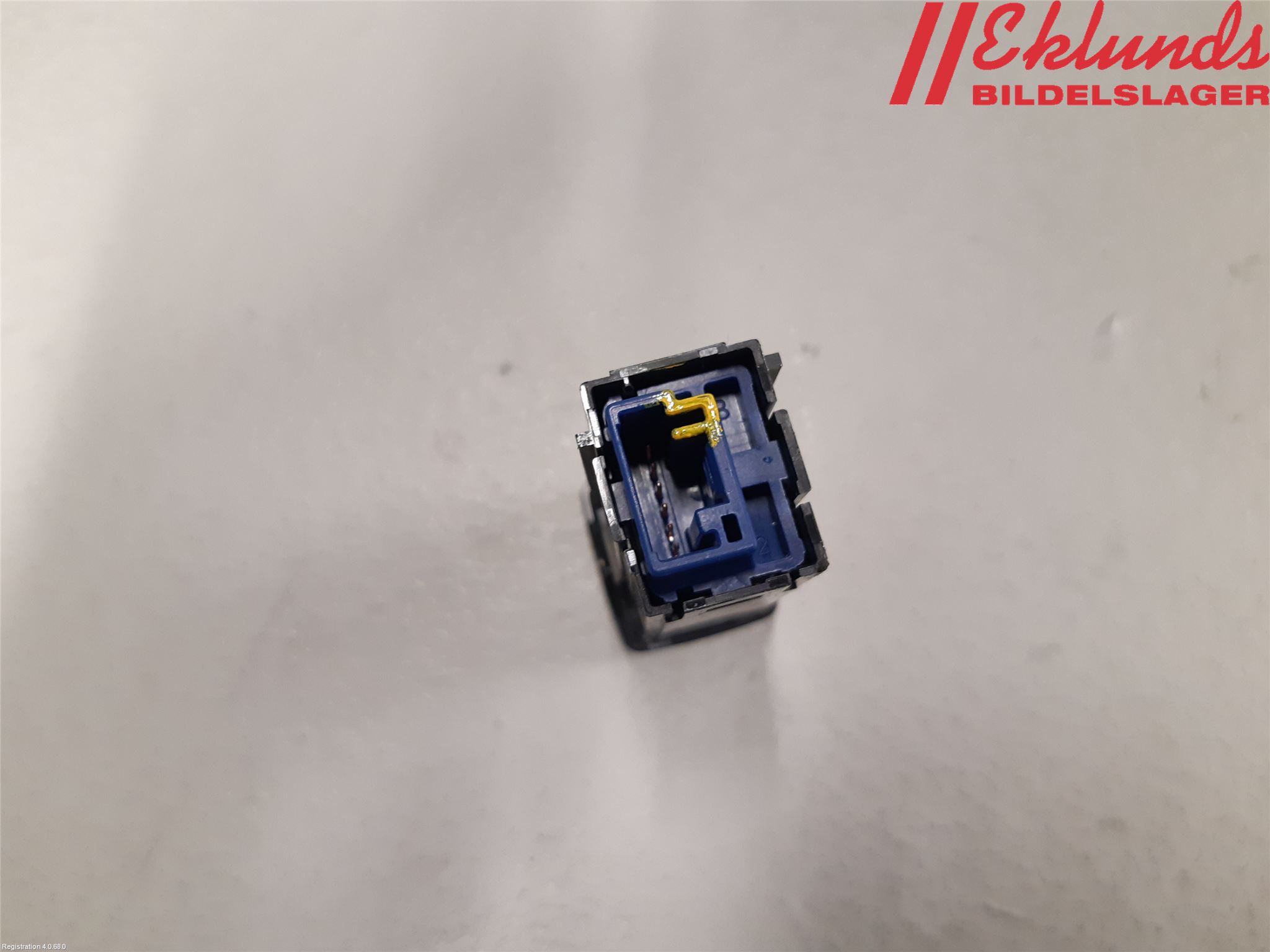 Toyota COROLLA 19- Strömställare Stolvärme