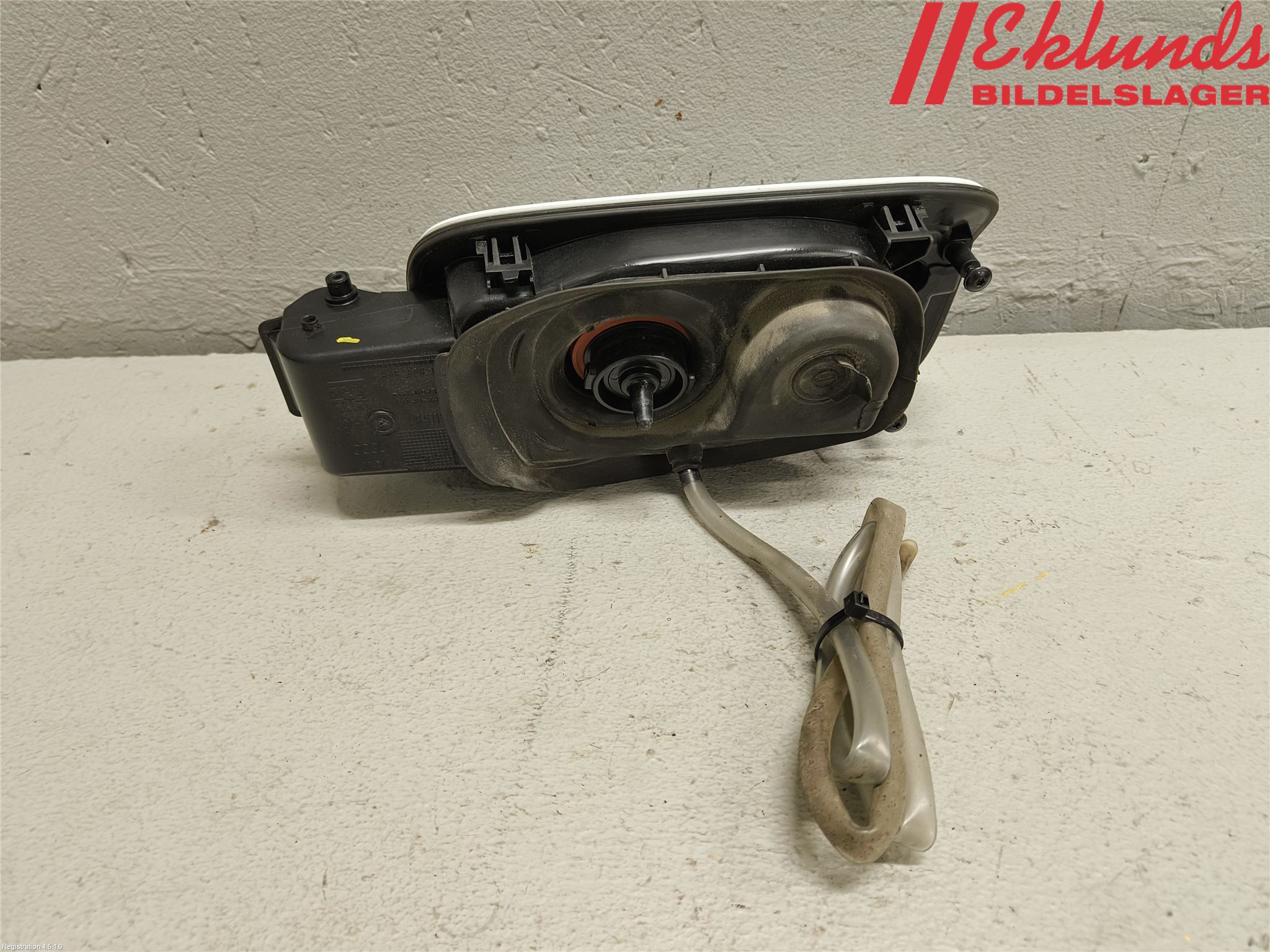 Audi A6 F2/C8 19- Tanklucka