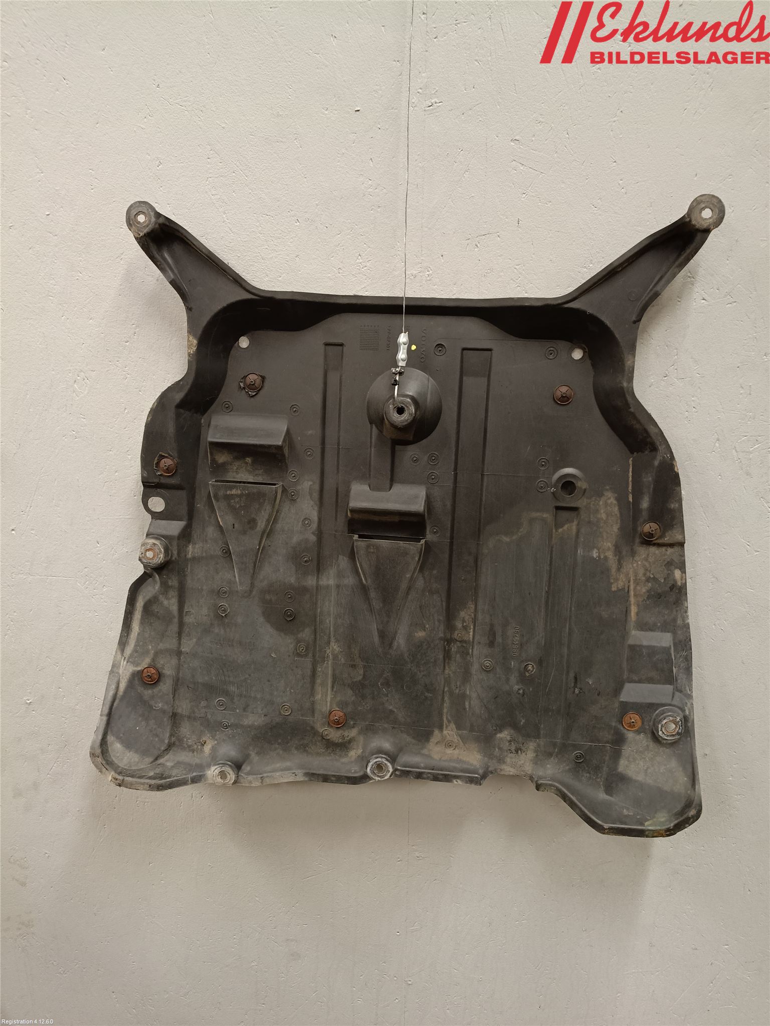 Volvo XC90 03-06 Hasplåt Plåt-Plast