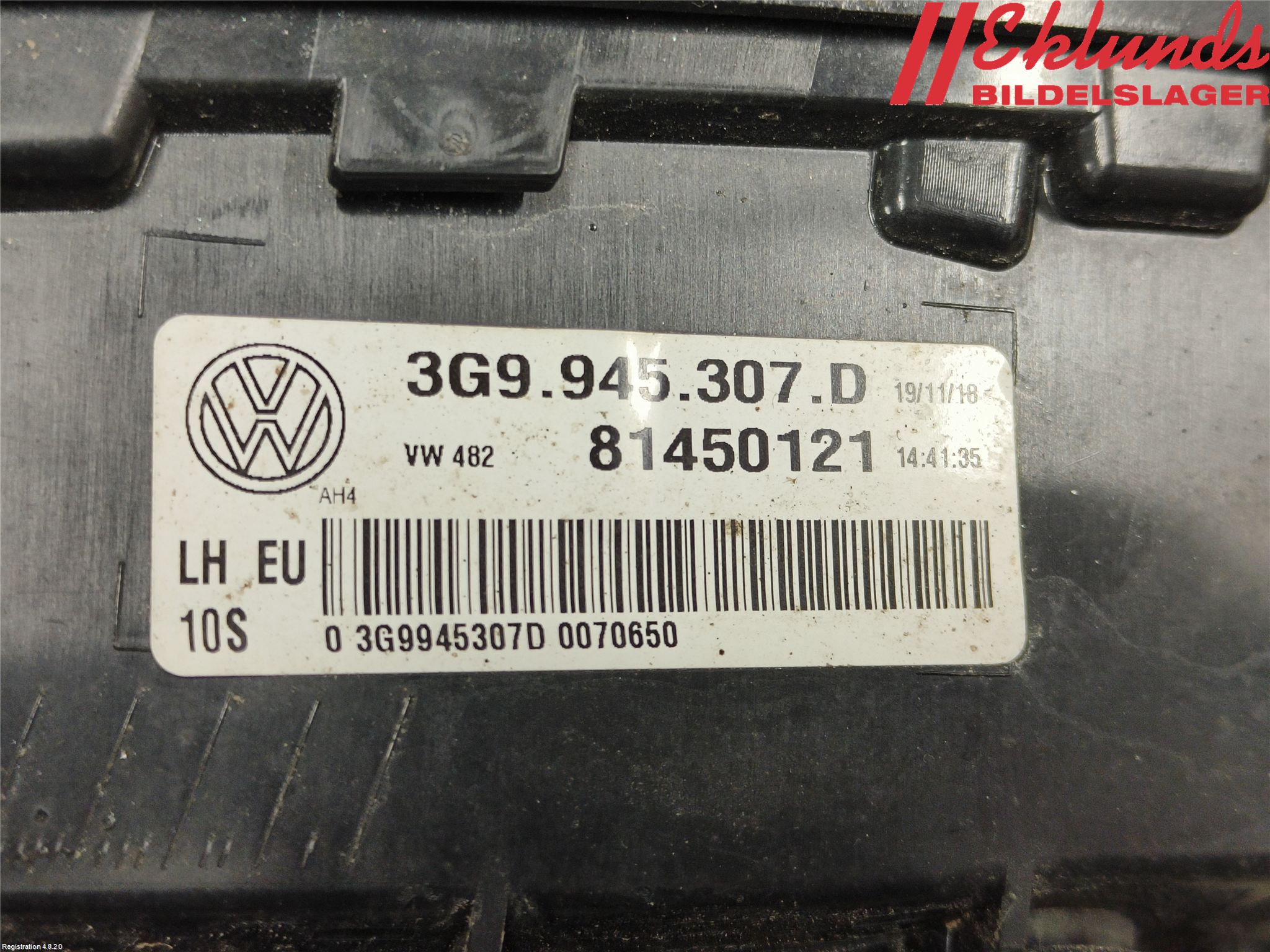 Volkswagen VW PASSAT 15-19 Bakljus Lucka Vä