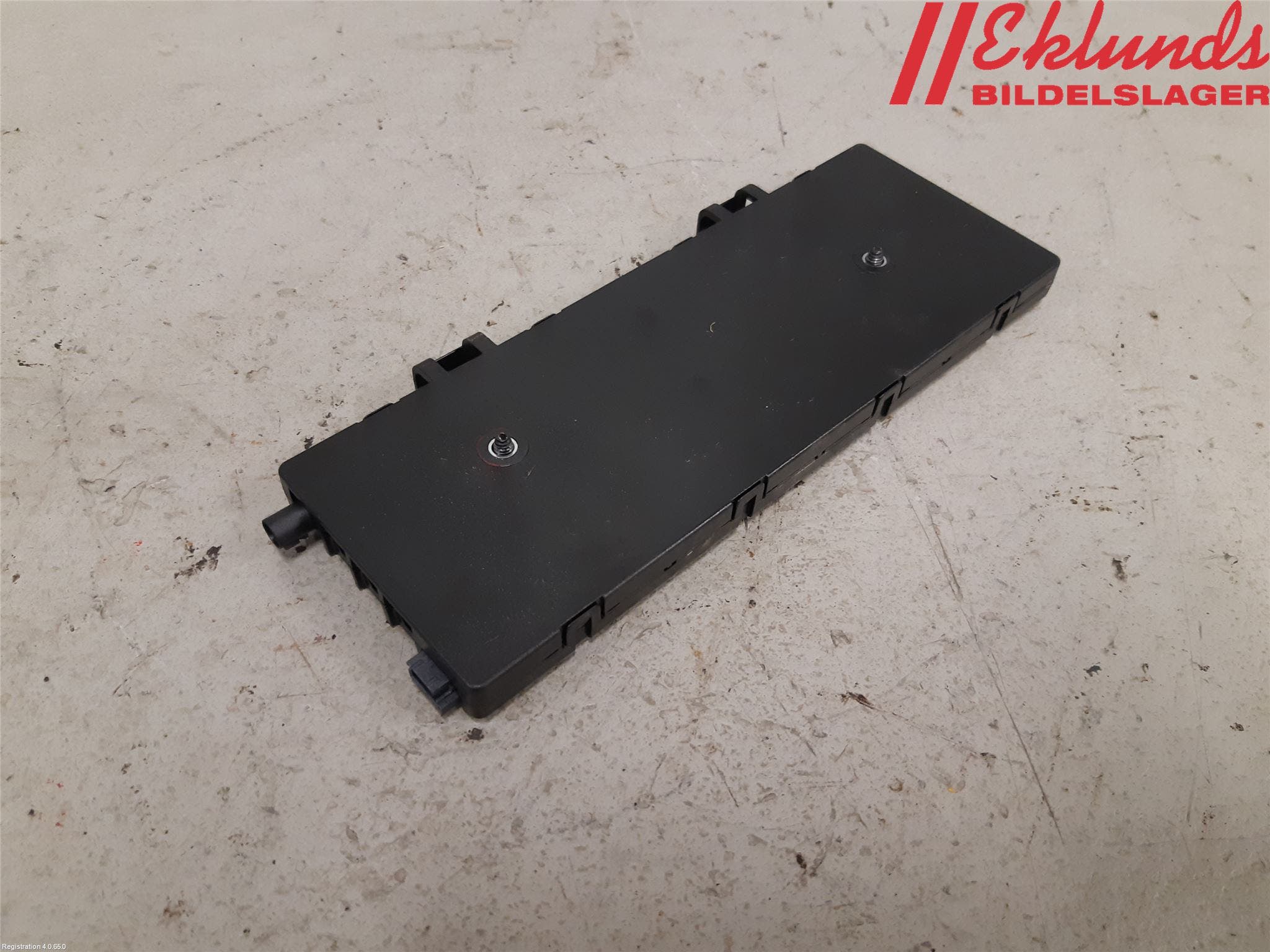 BMW X3 F25 10-17 Antennförstärkare