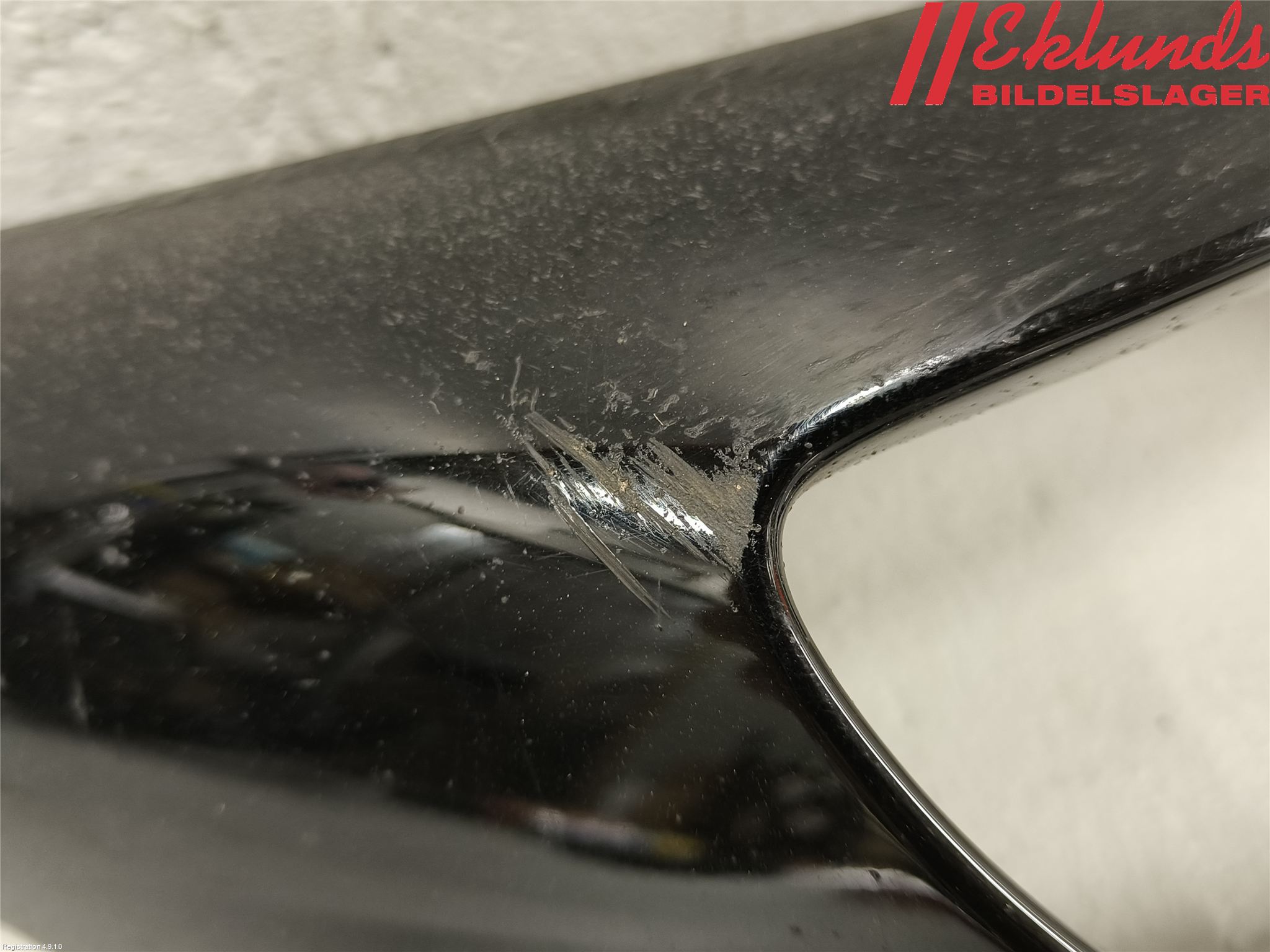 Audi Q7/SQ7 Stötfångardel Bak Hö