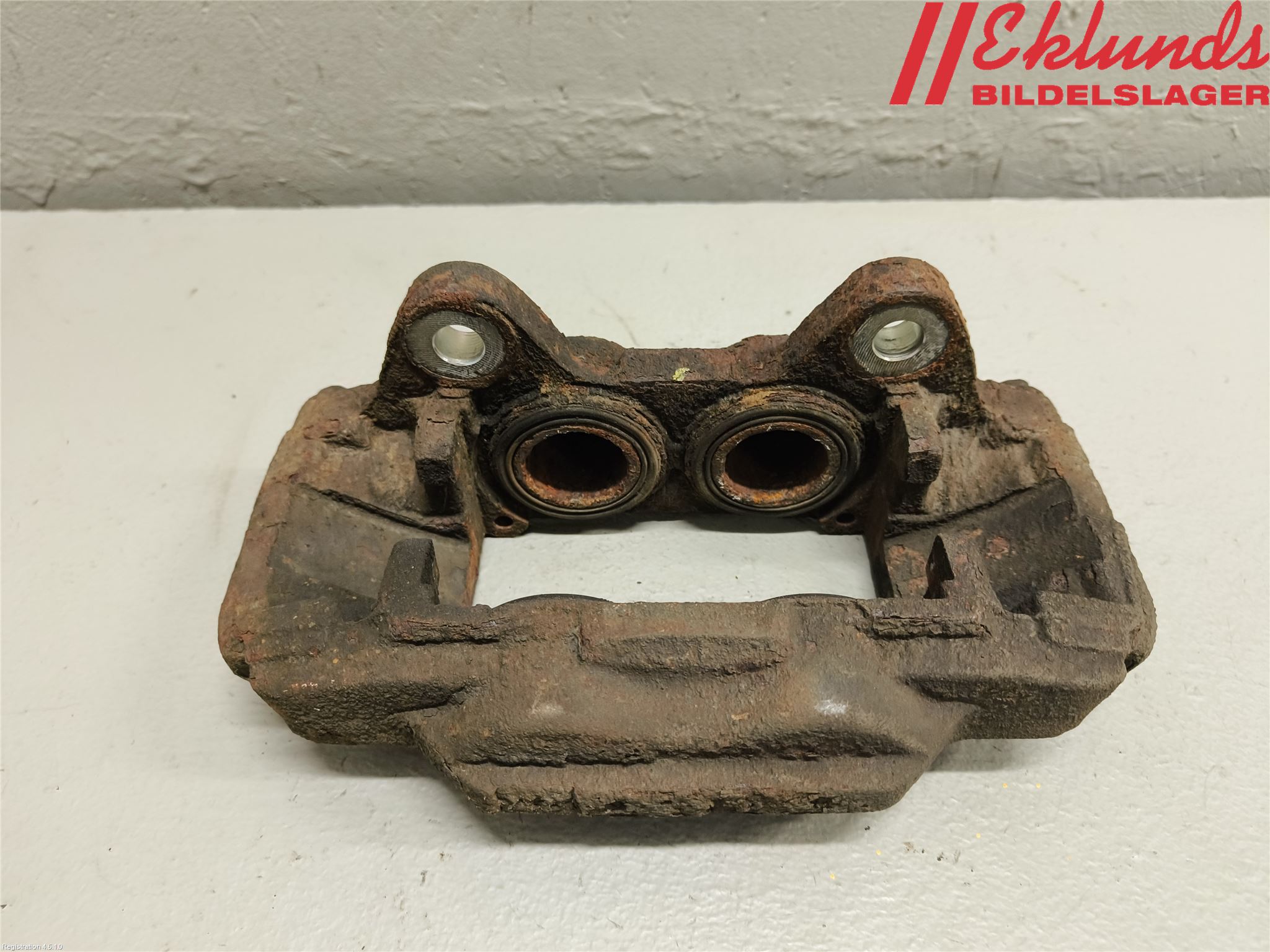 Toyota HILUX 16- Bromsok Fram Vänster