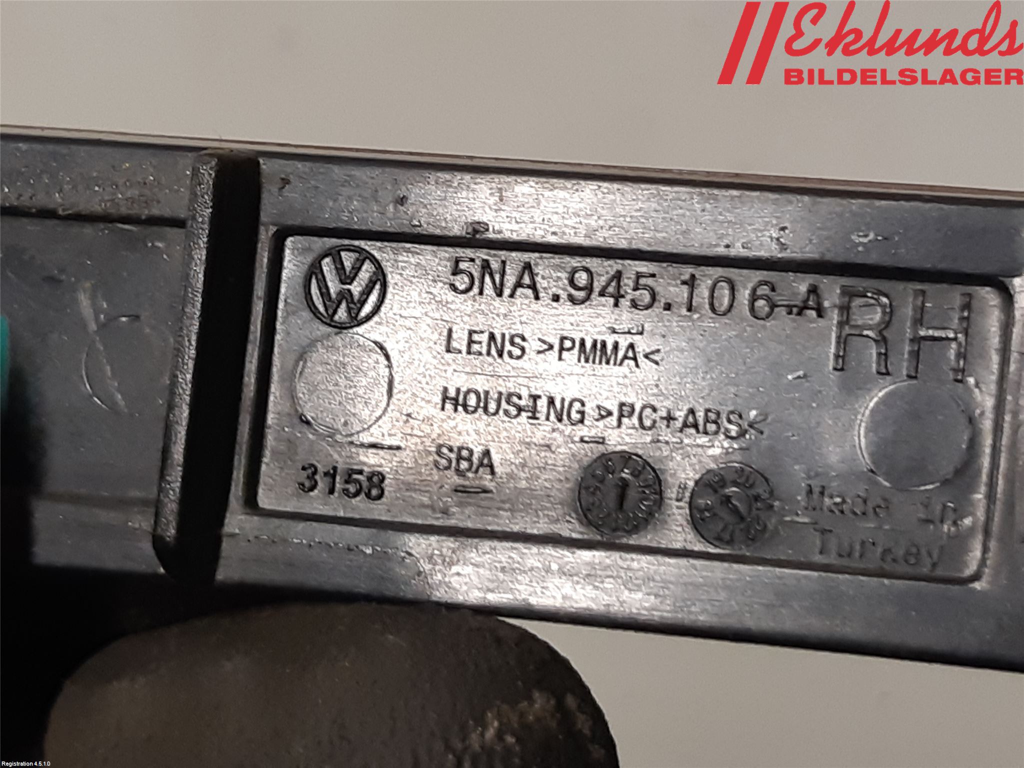 Volkswagen VW TIGUAN 16-24 Dimljus/Reflex Bak