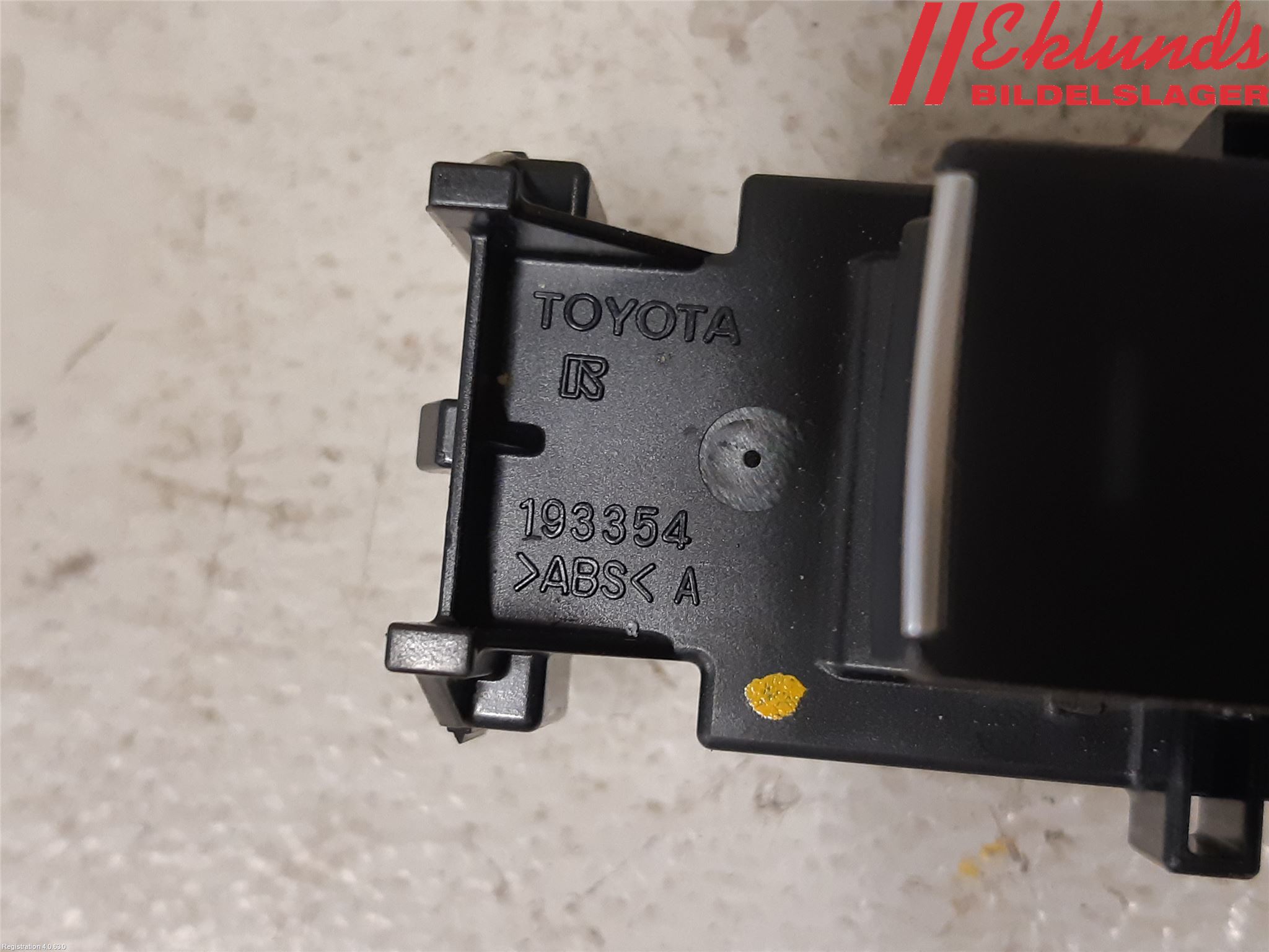 Toyota COROLLA 19- Strömställare Elhiss