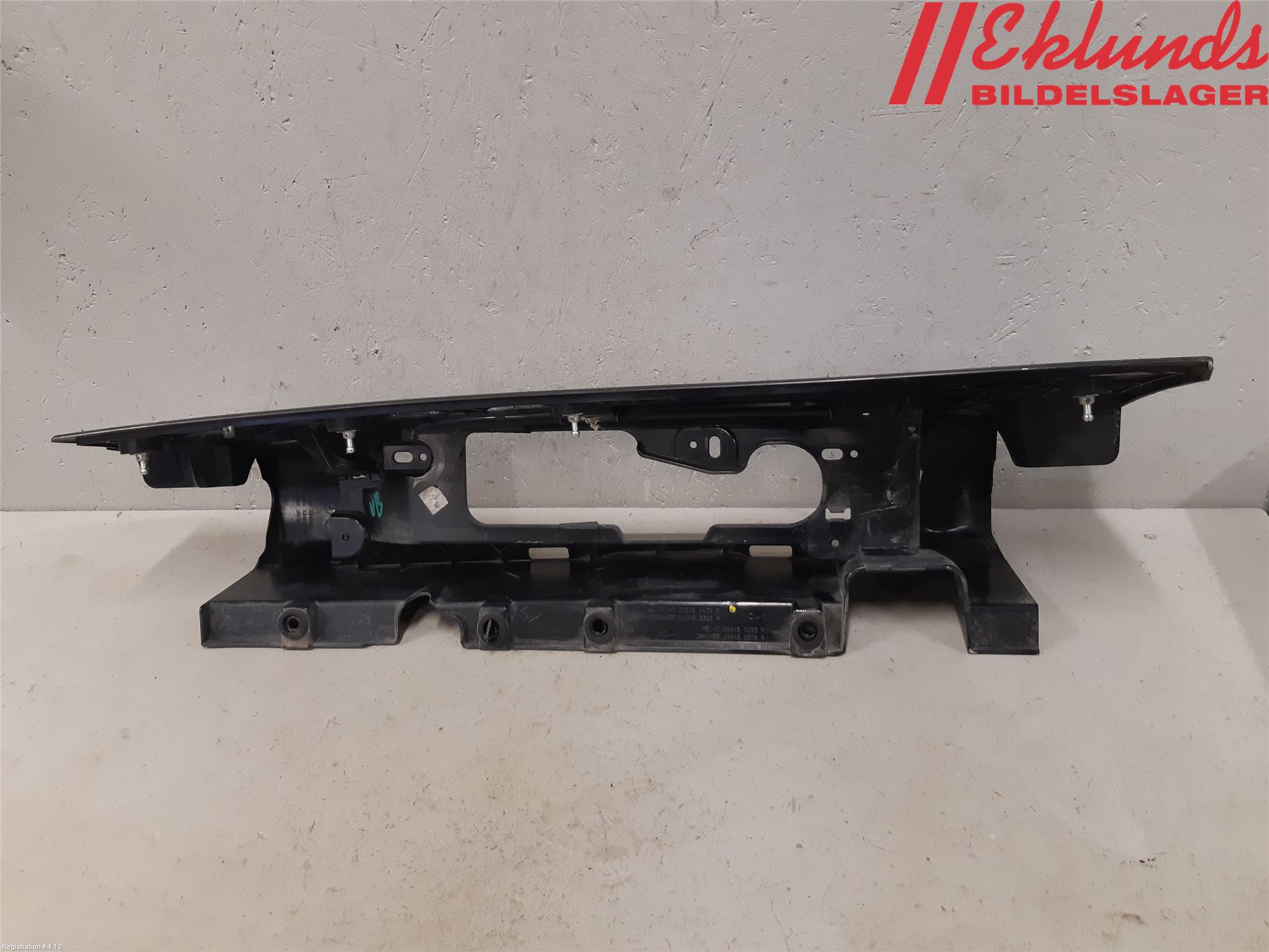 Opel VIVARO 15-19 Bakljussarg