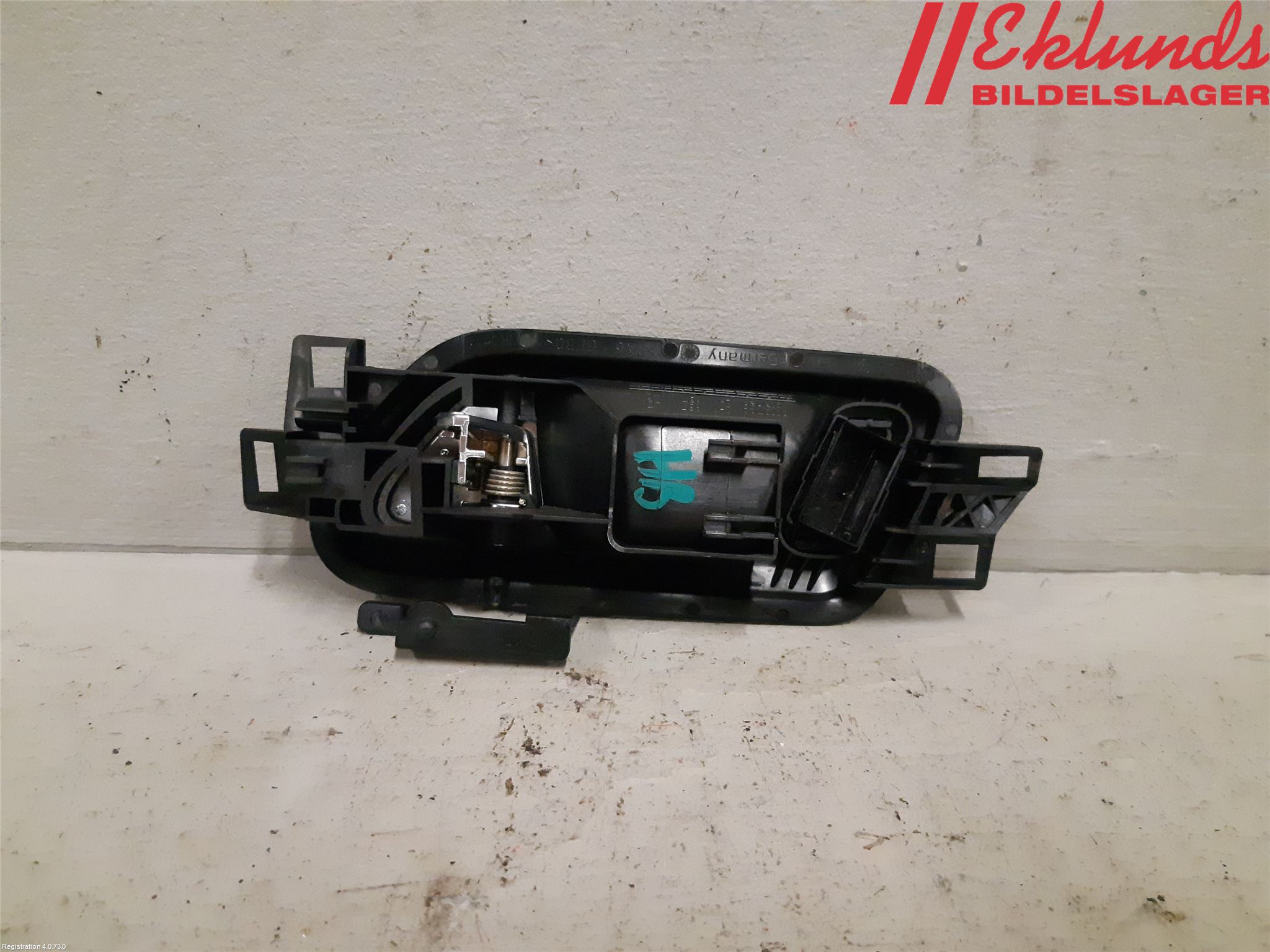 Volkswagen VW AMAROK 2H 10-22 Dörrhandtag Inre Hö