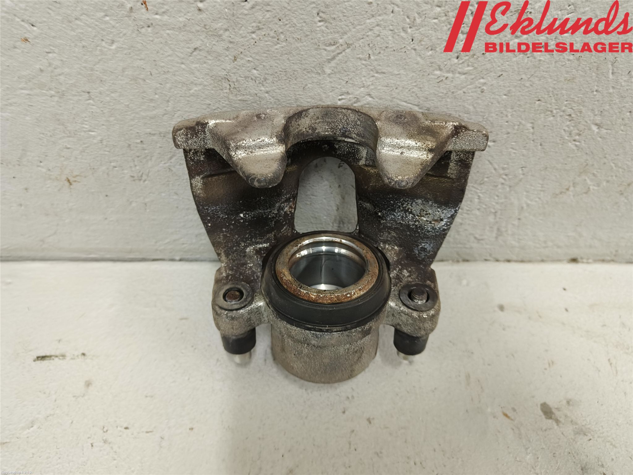 Ford KUGA 08-12 Bromsok Fram Vänster