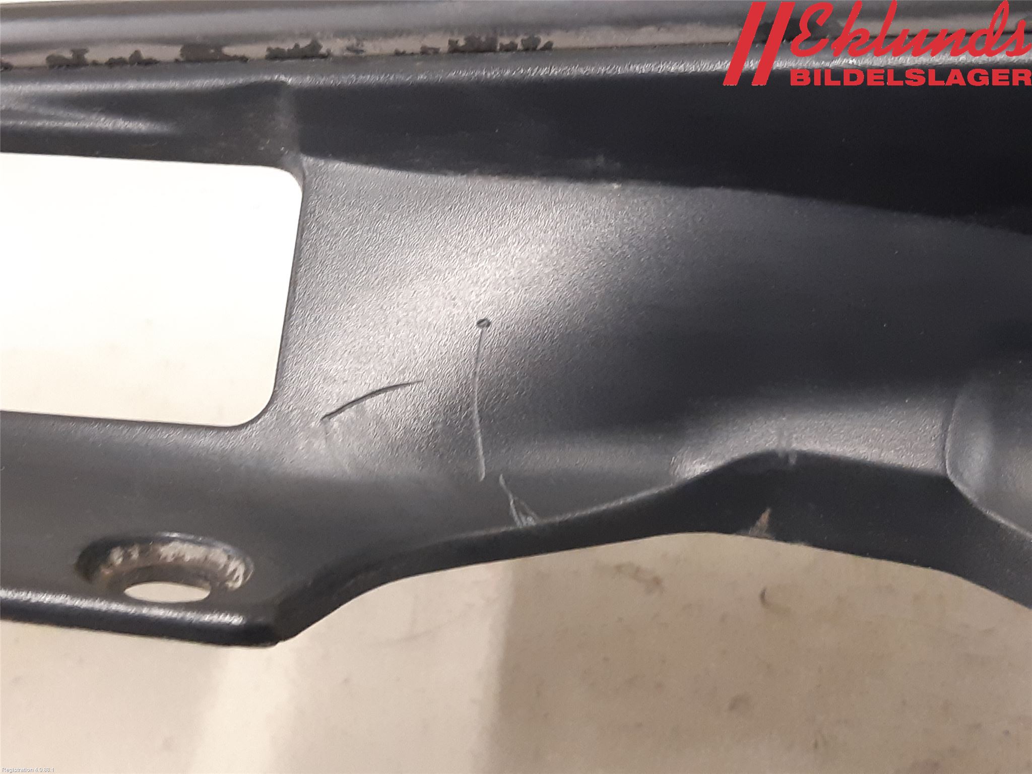 Tesla MODEL S 13- Bakluckeöppnare Automatisk