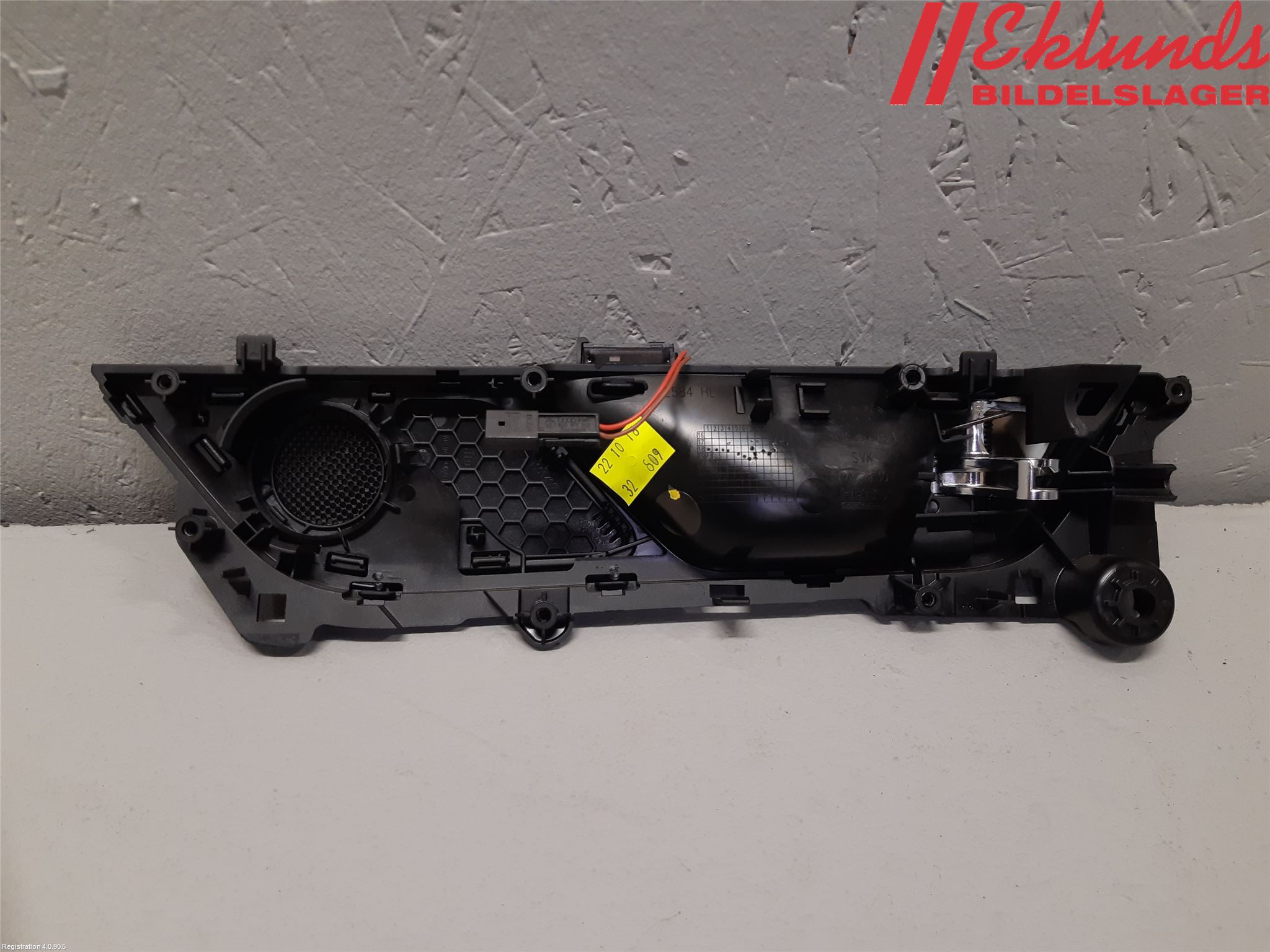 Audi A6 F2/C8 19- Dörrhandtag Inre Vä