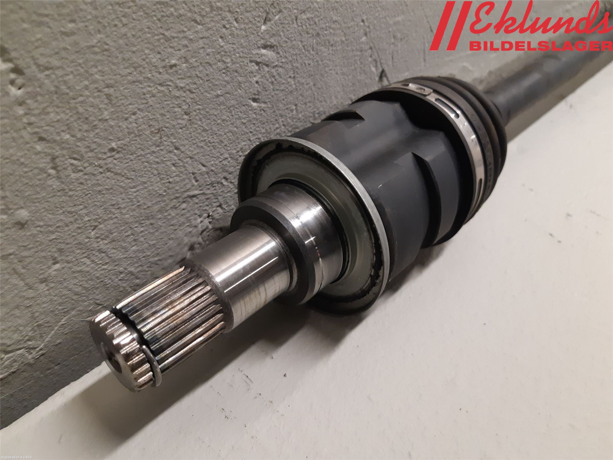 Toyota RAV4 19- Drivaxel Bak Vänster