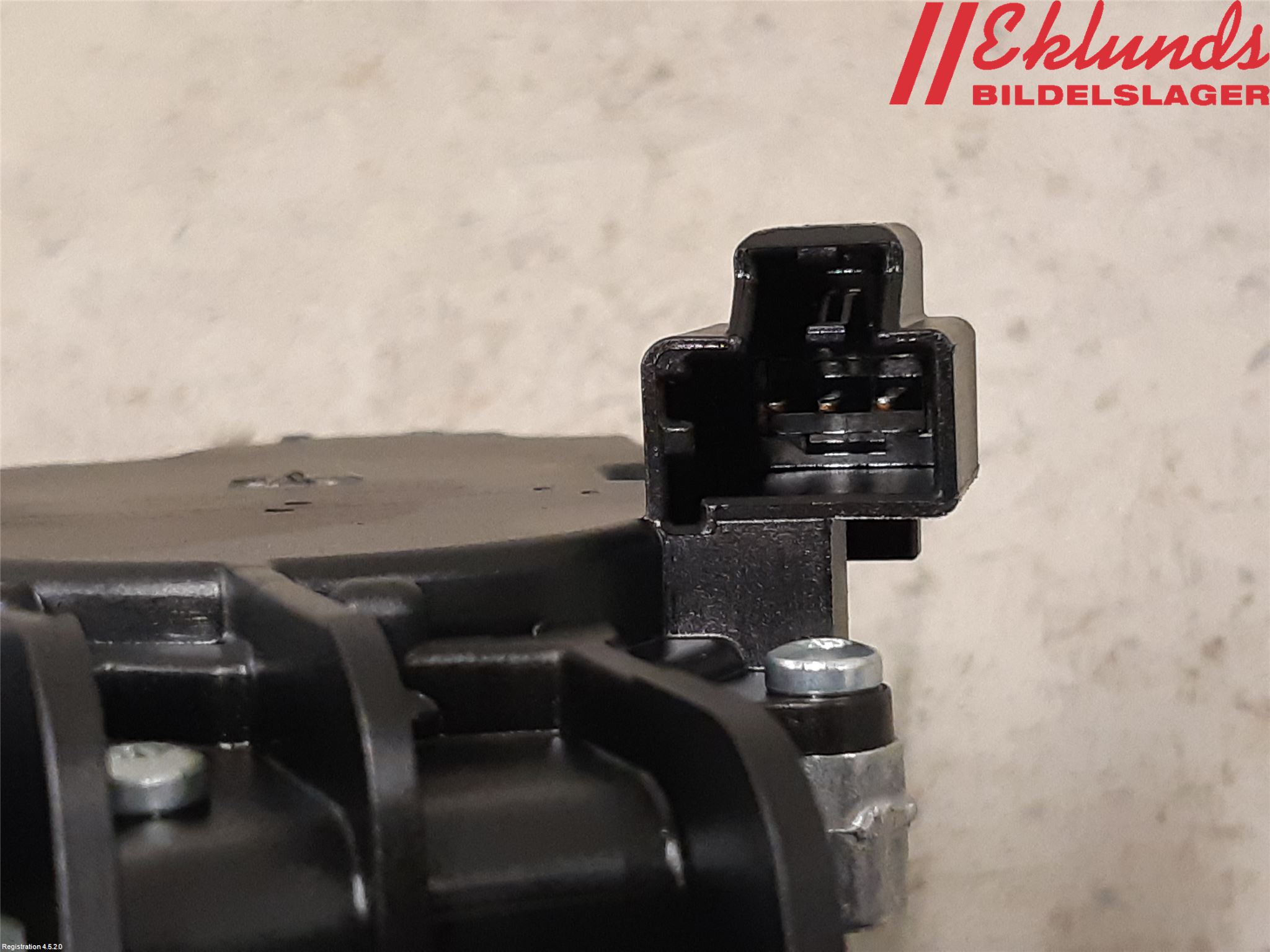 Volvo V90 17->> Torkarmotor Baklucka