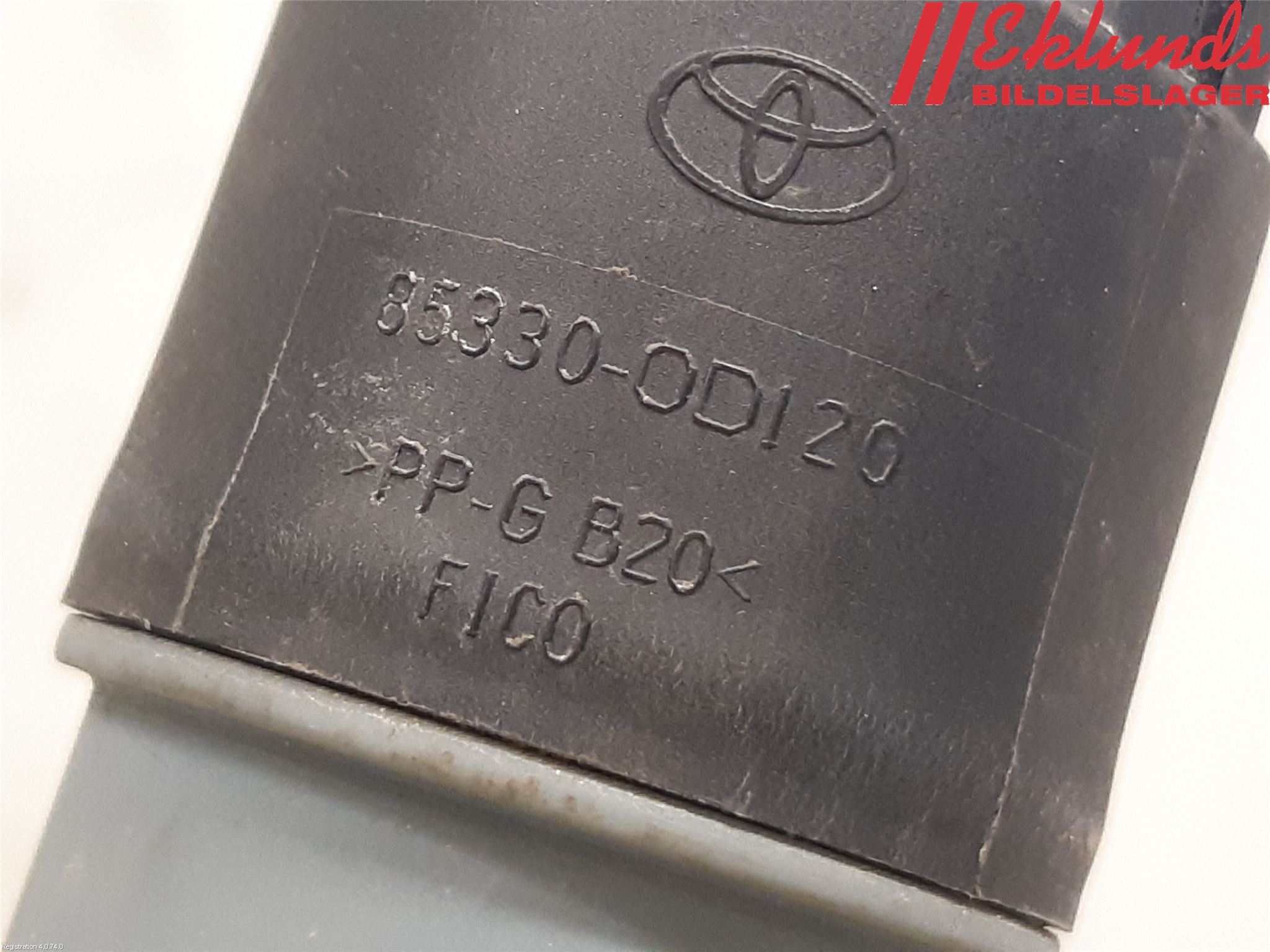 Toyota YARIS XP130 12-14 Spolarpump Baklucka