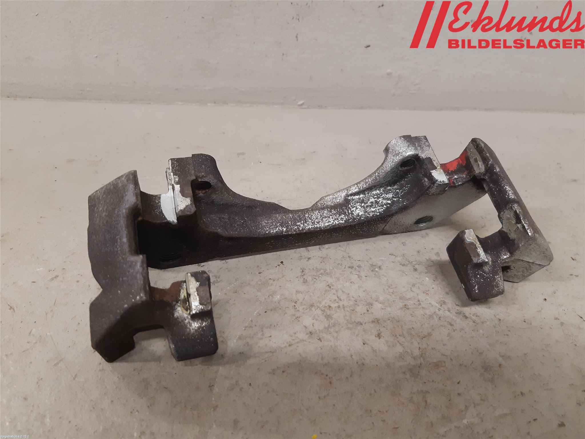 Toyota YARIS XP21 20- Bromsokshållare