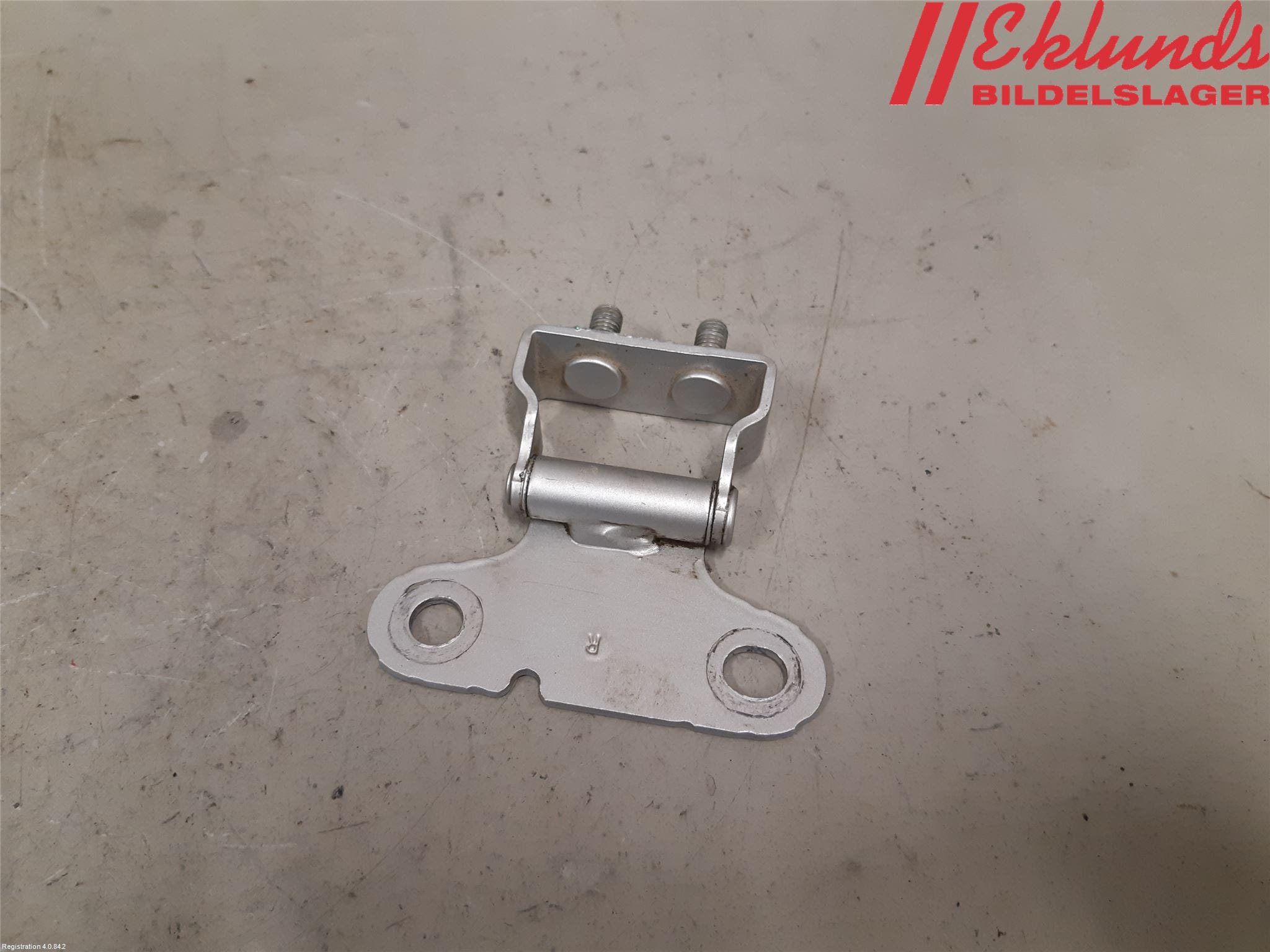 Toyota COROLLA 19- Bakluckegångjärn Hö