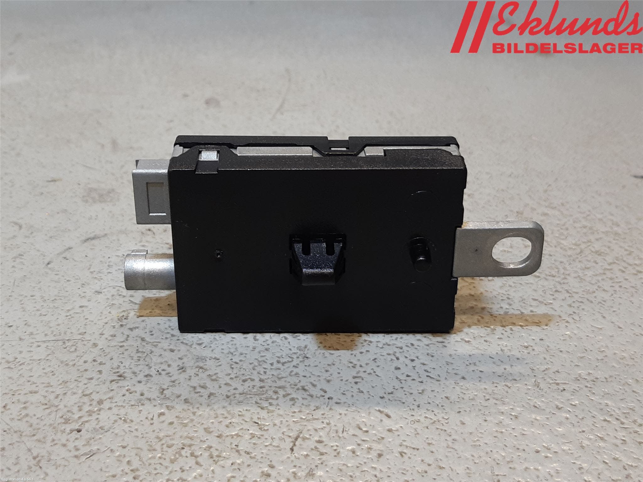 Volvo V40 12-19 Antennförstärkare