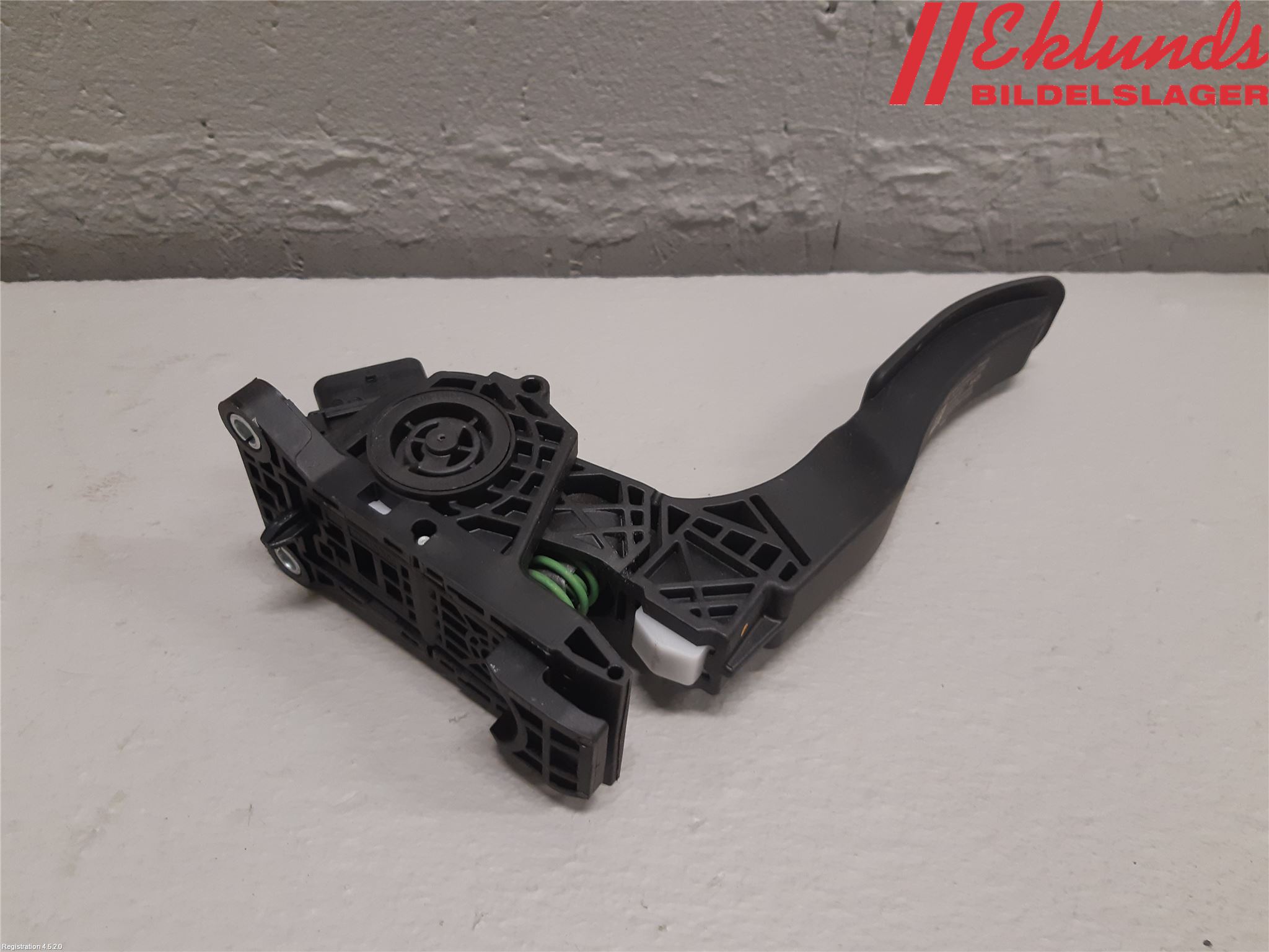 Mercedes-Benz MB VITO/V-KLASS (W640,W447,W448) 14- Gaspedal