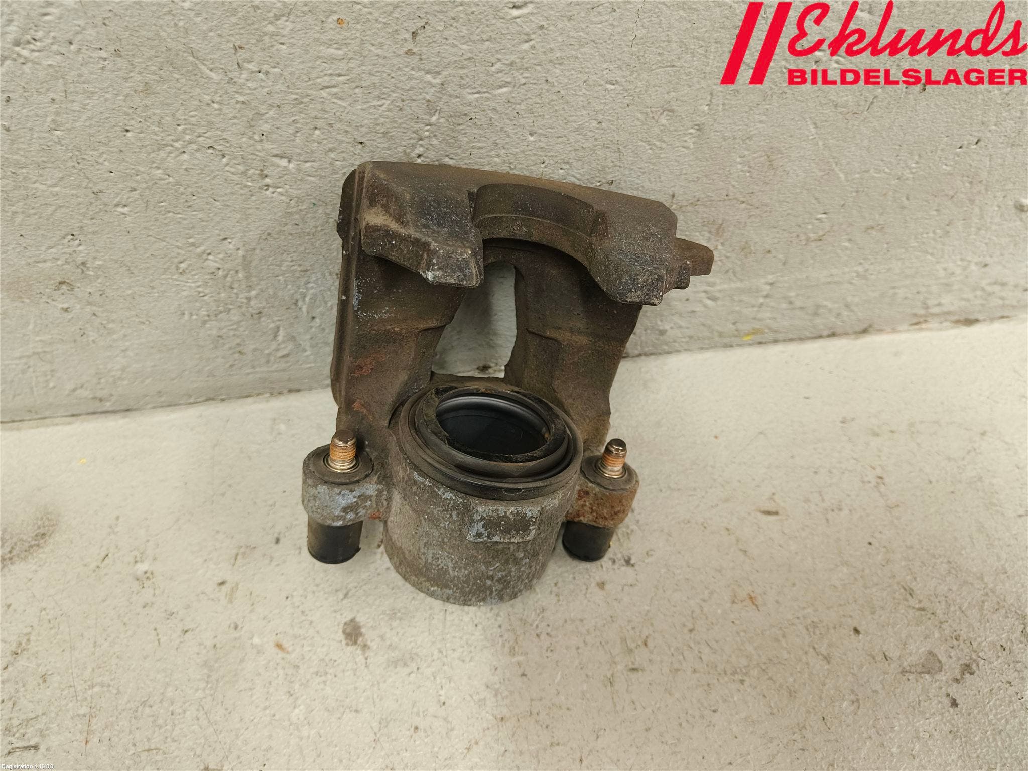 Skoda SCALA 19- Bromsok Fram Höger