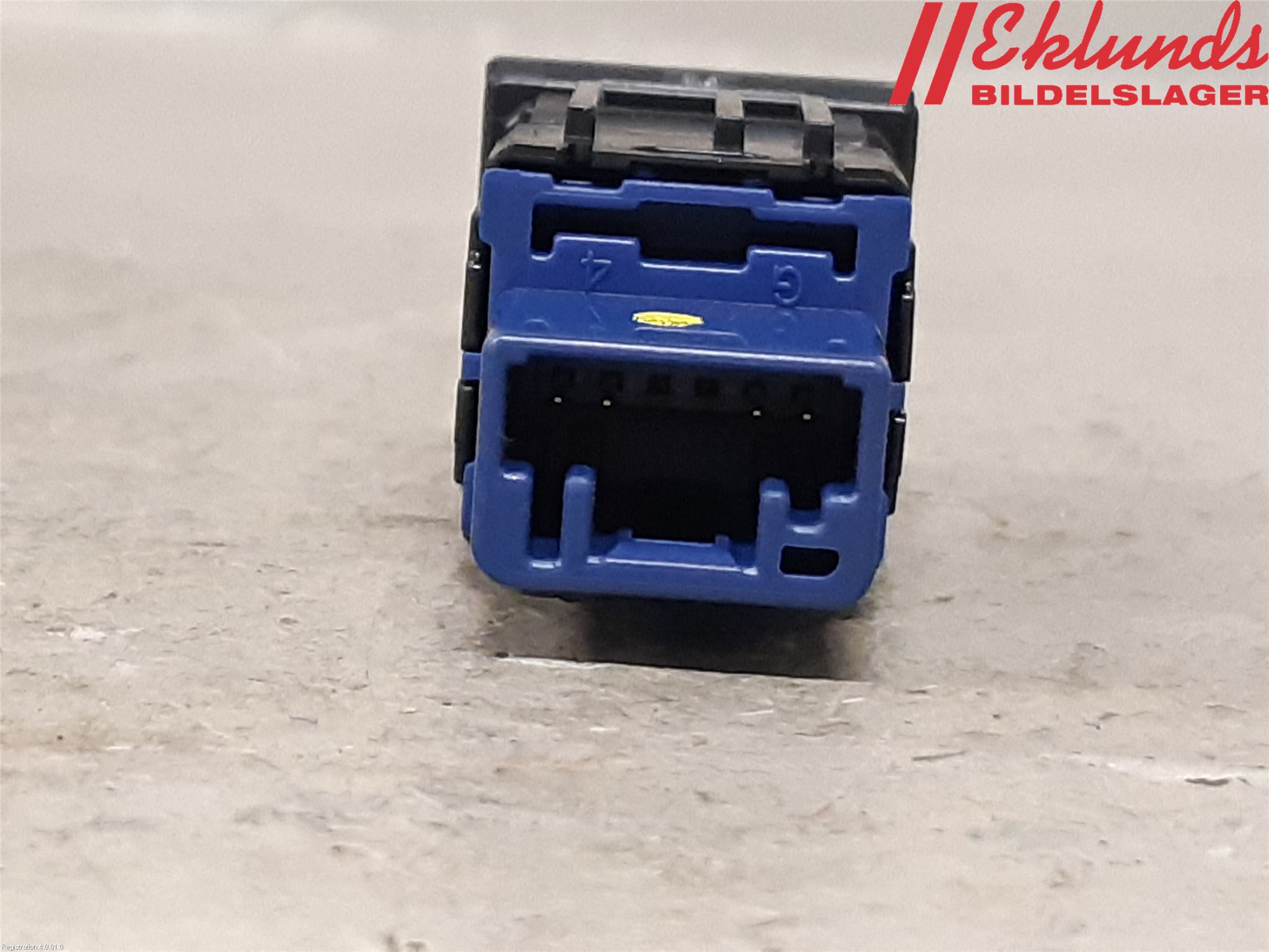 Toyota COROLLA 19- Strömställare Baklucka