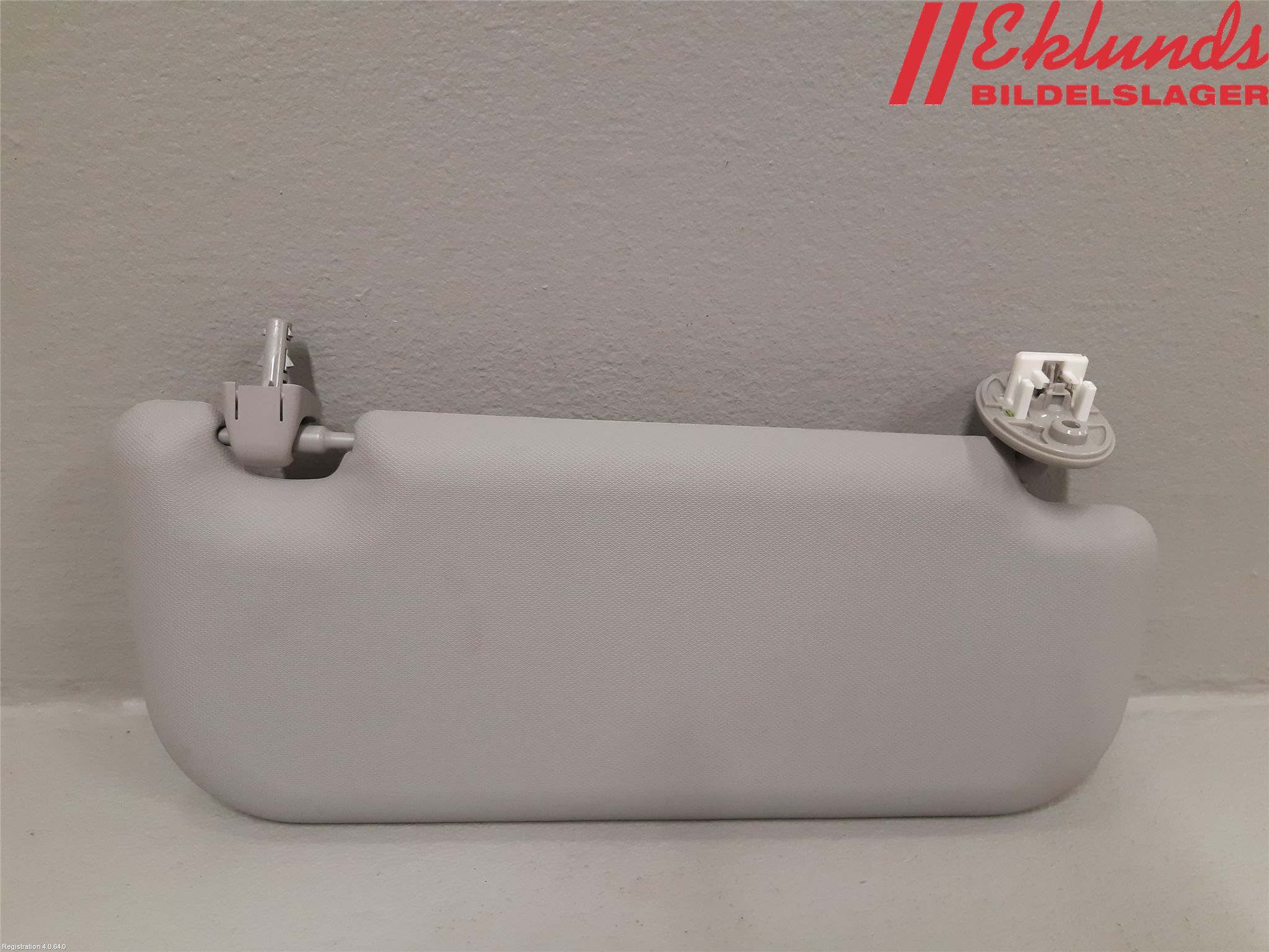 Toyota RAV4 19- Solskydd