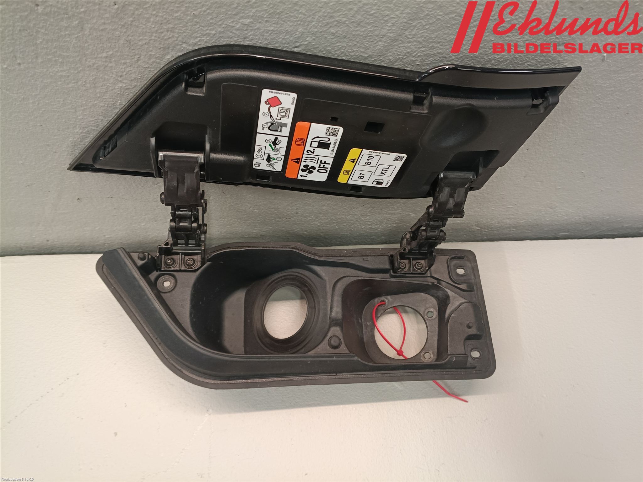 Volkswagen VW TRANSP/CARAVELLE/CALIFORNIA T8 25- Bränsletankslock
