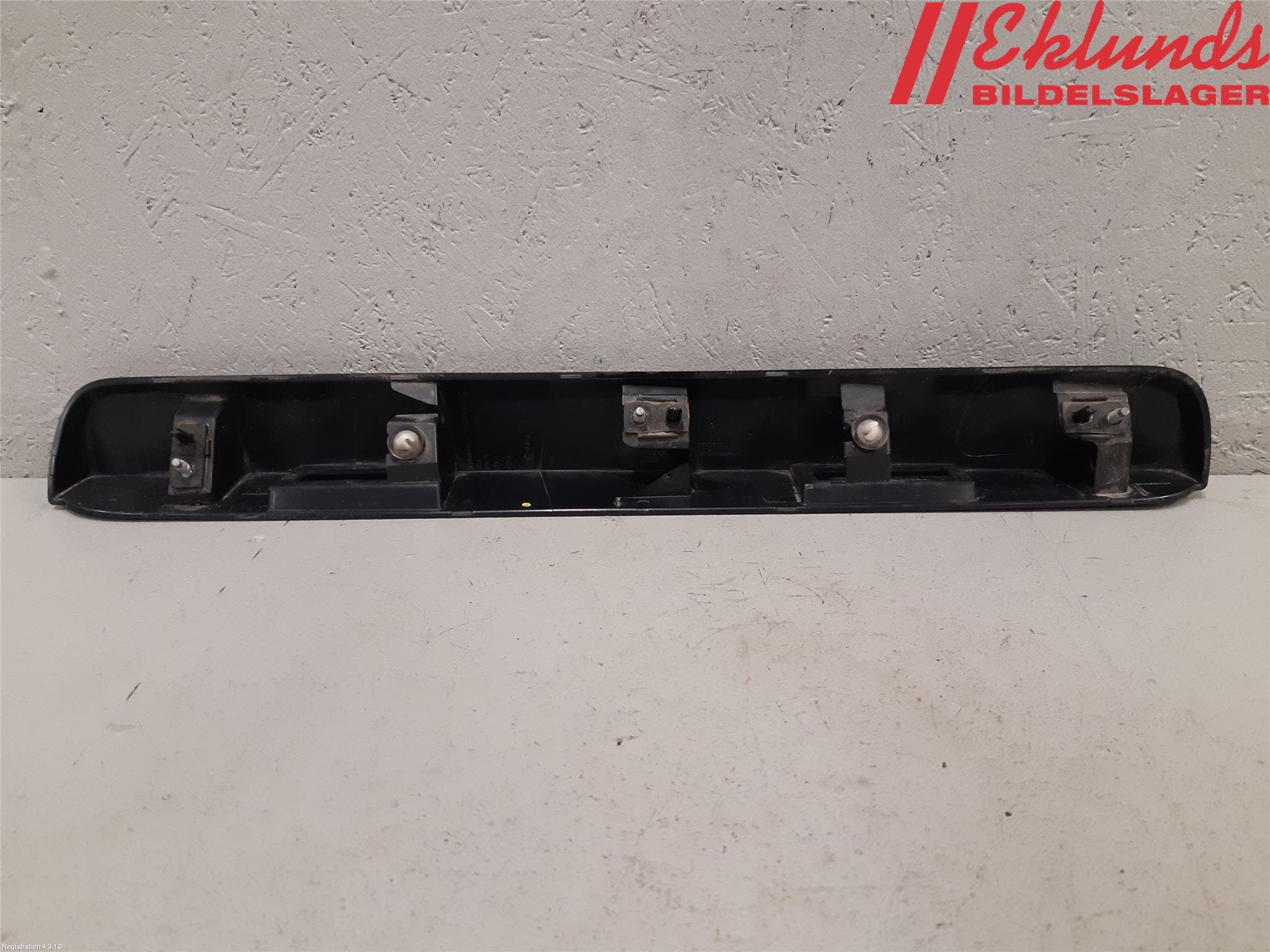 Opel VIVARO 15-19 Skylt Belysning Fäste