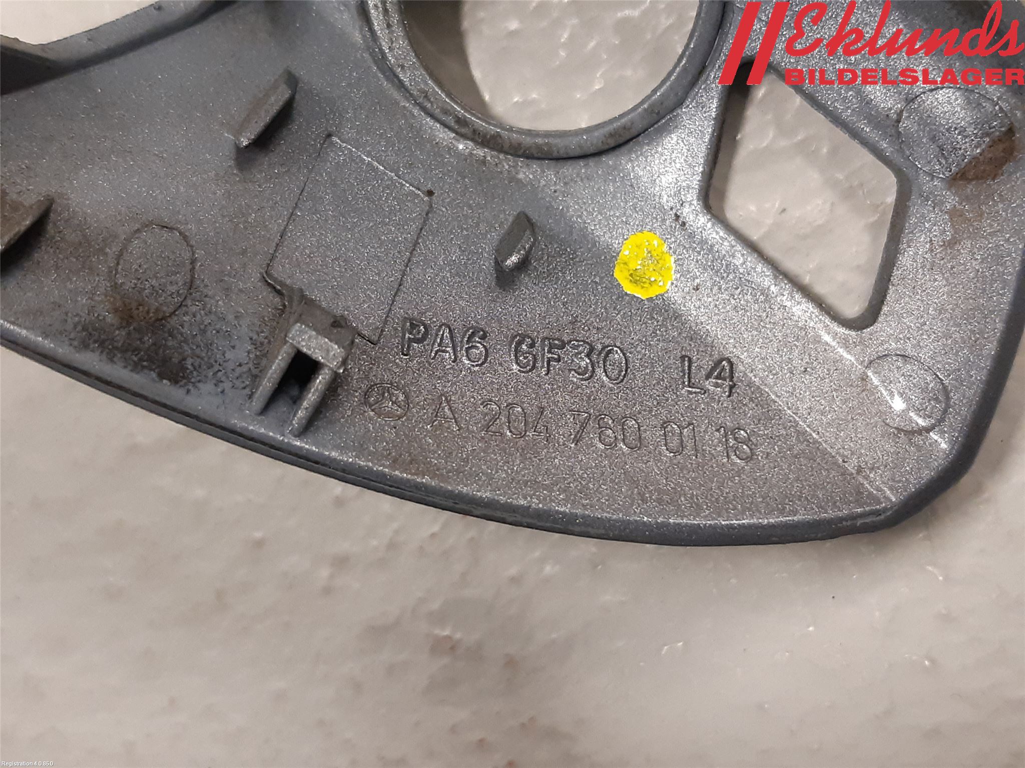 Mercedes-Benz MB E-KLASS (W212) 09-16 Dörrhandtag Yttre Vä