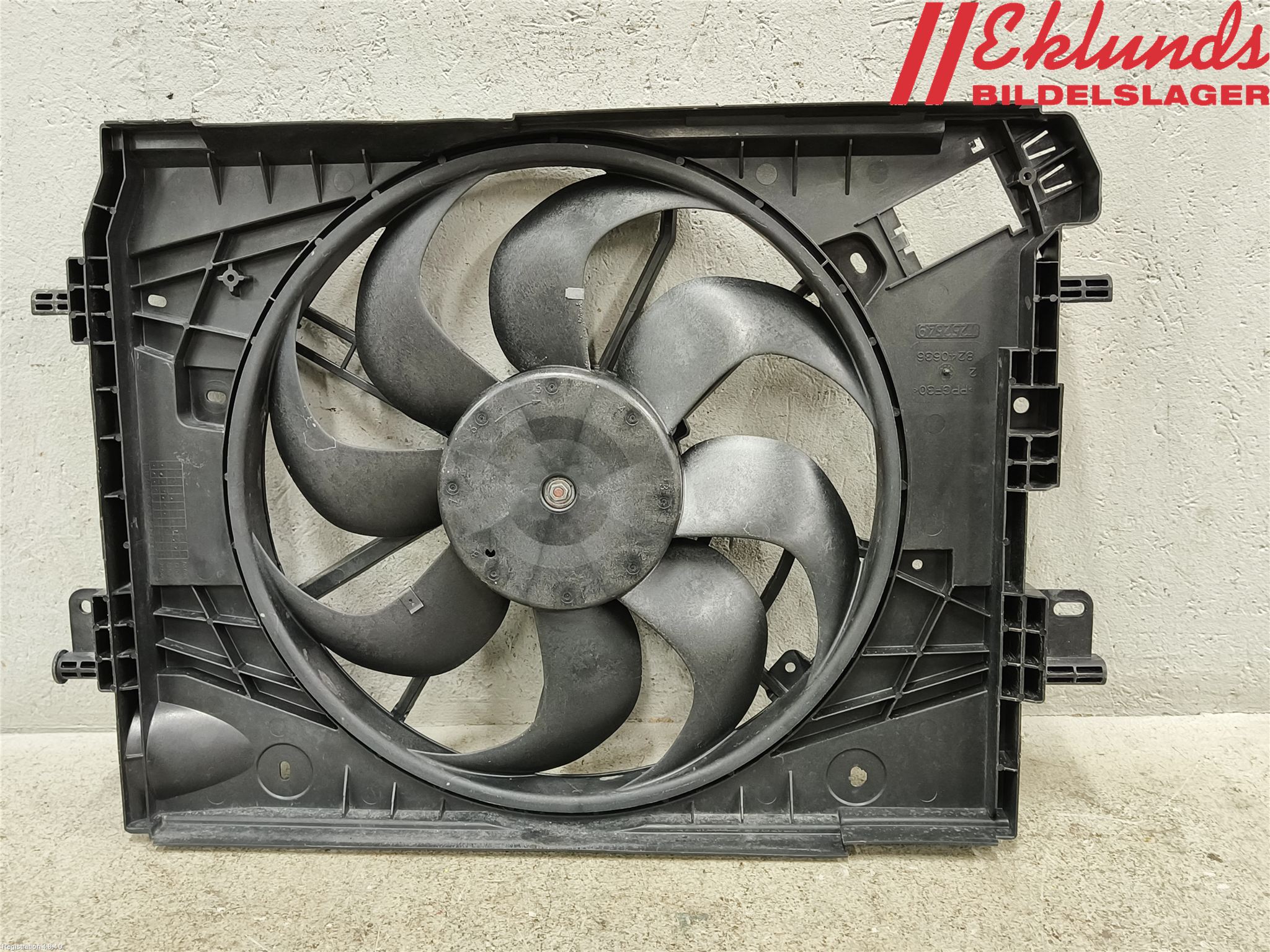 Renault CAPTUR 13-19 Kylfläkt El