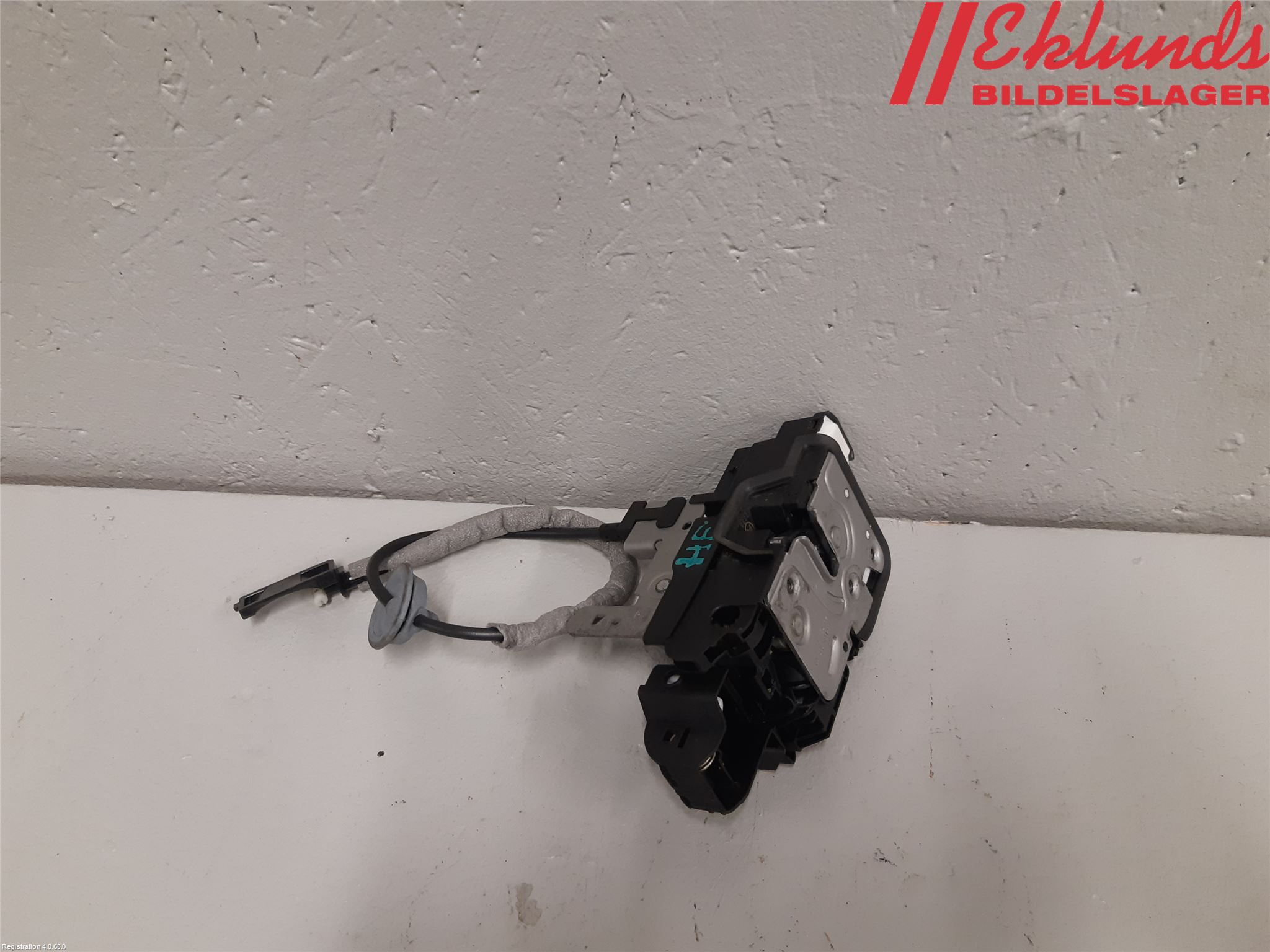 Volvo V40 12-19 Låskista-Dörrlås