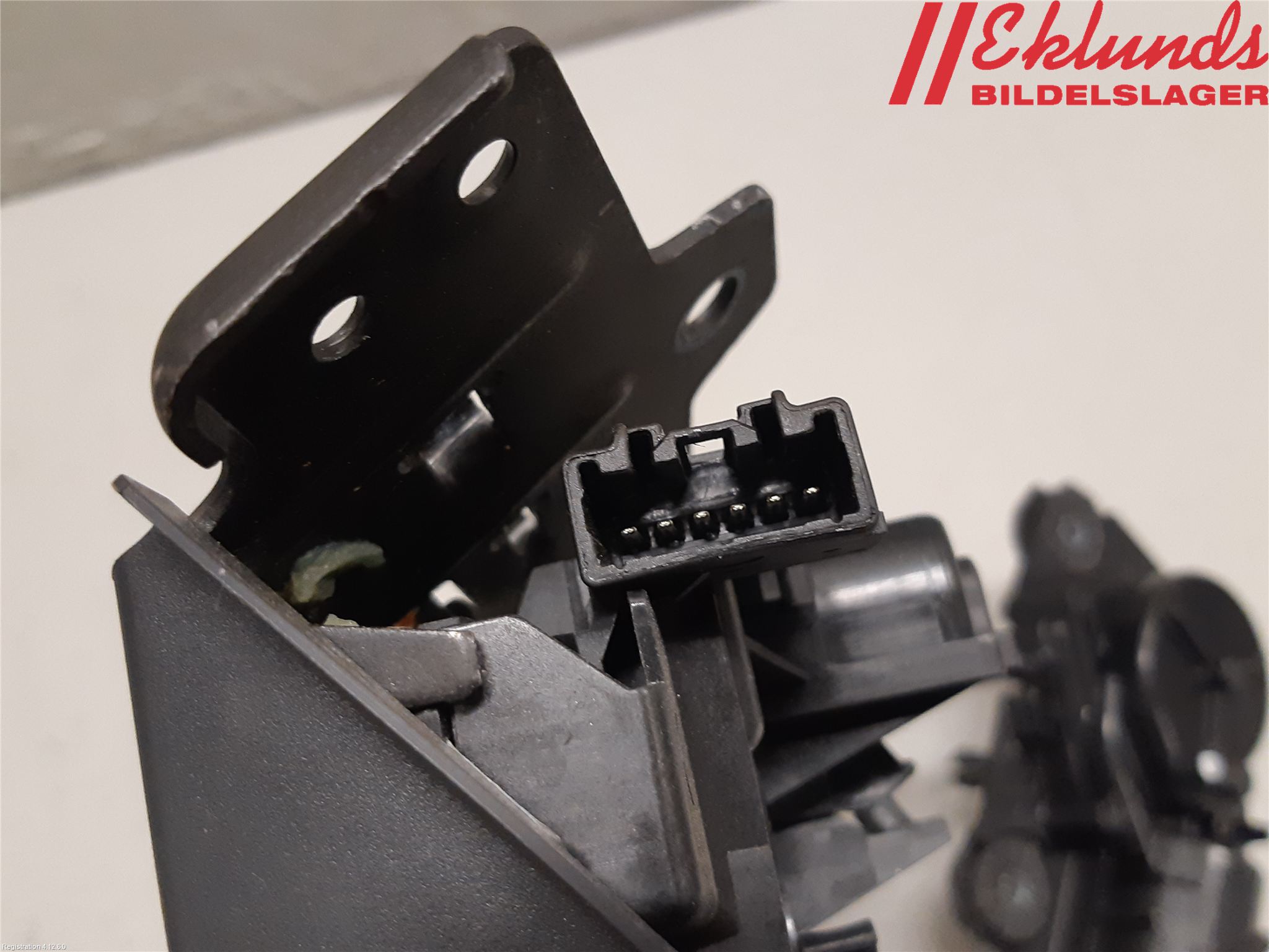 Volvo V60 19- Låskista Baklucka