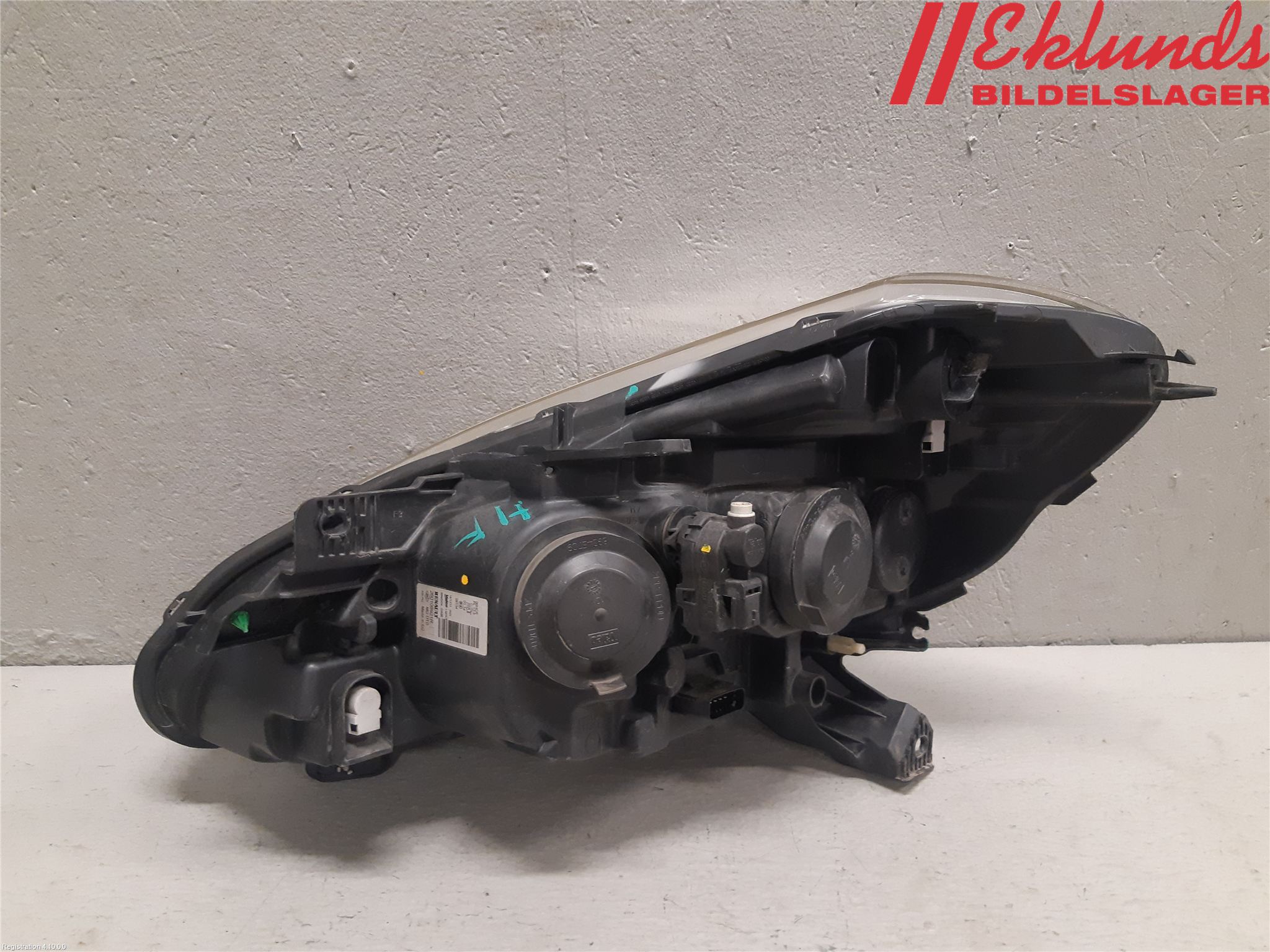 Renault CLIO III  09-12 Strålkastare Höger