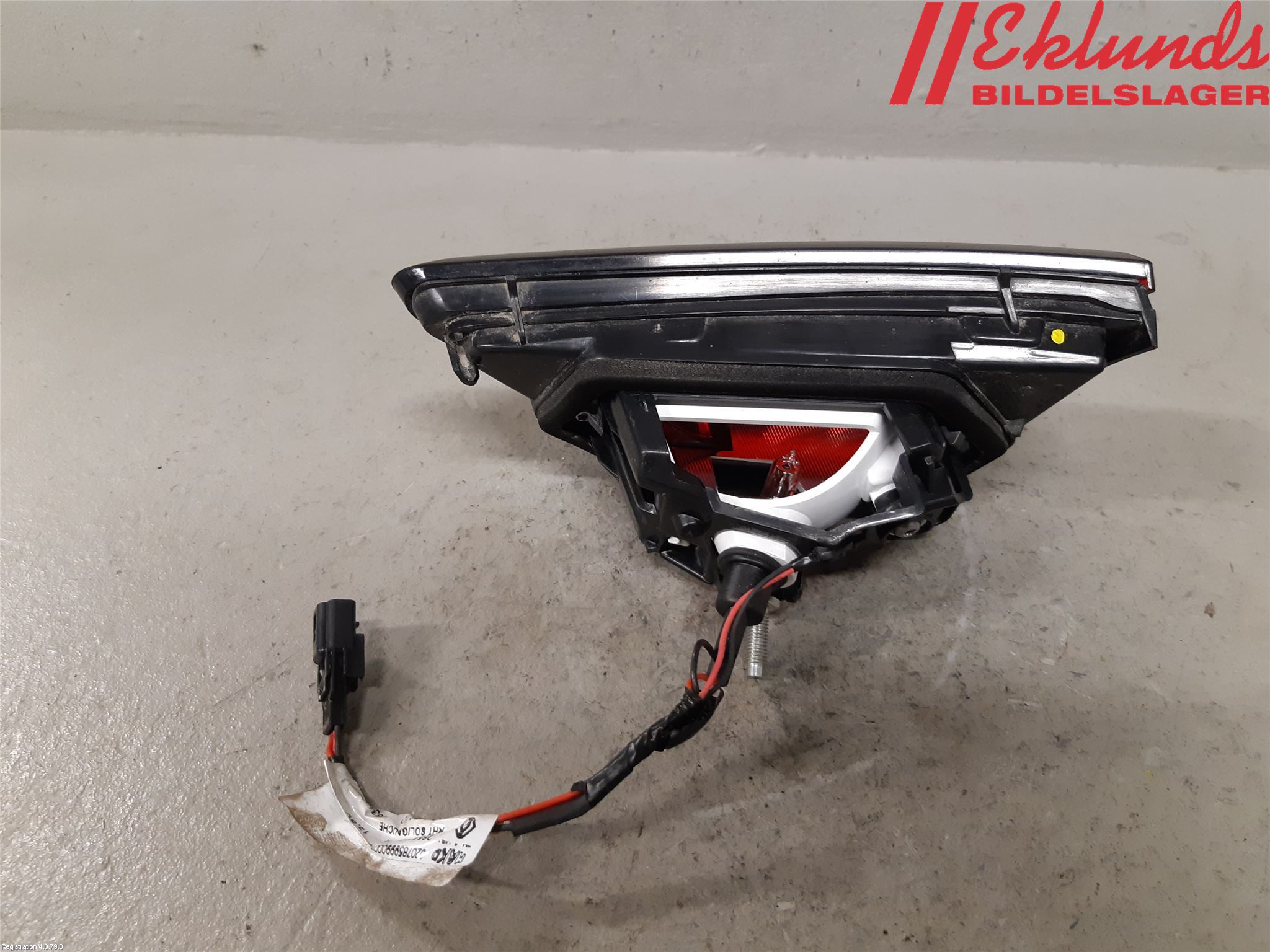 Renault CLIO IV 16-19 Bakljus Lucka Vä